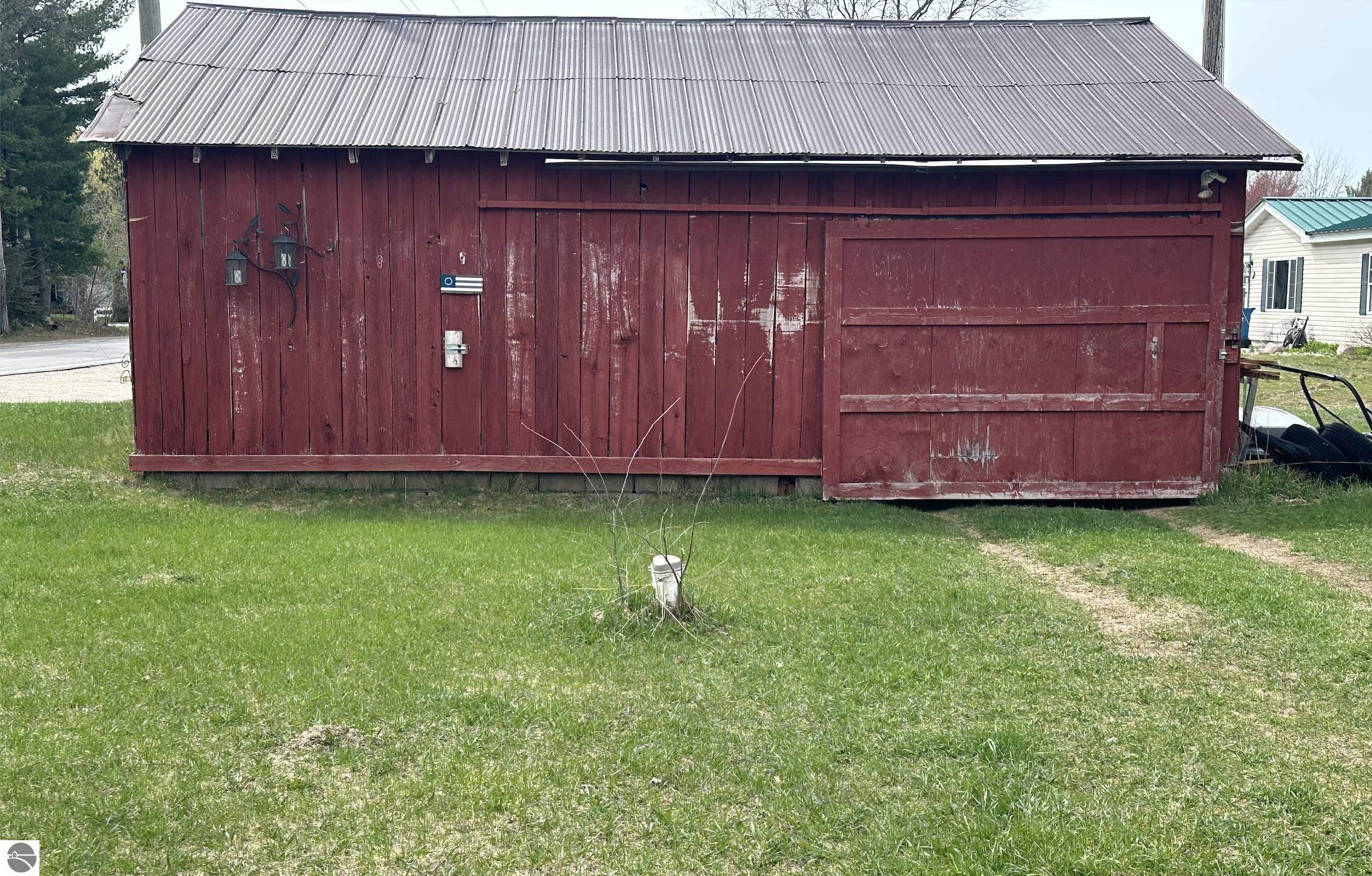 Click to enlarge photo