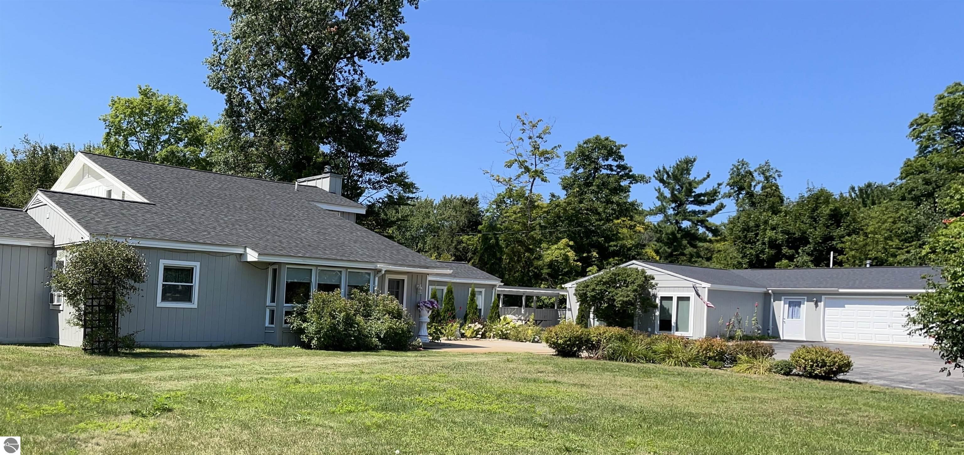 Click to enlarge photo