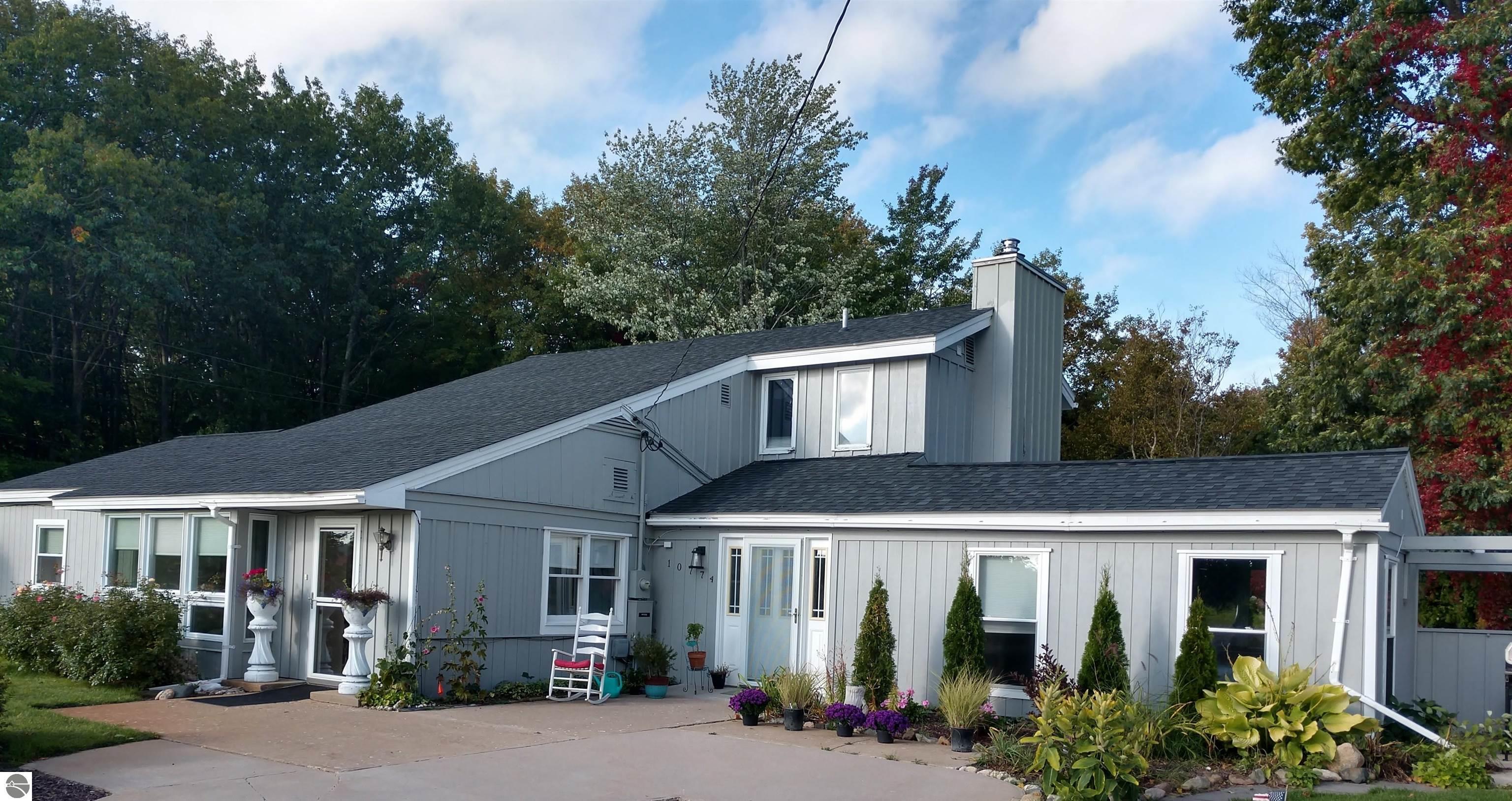 Click to enlarge photo