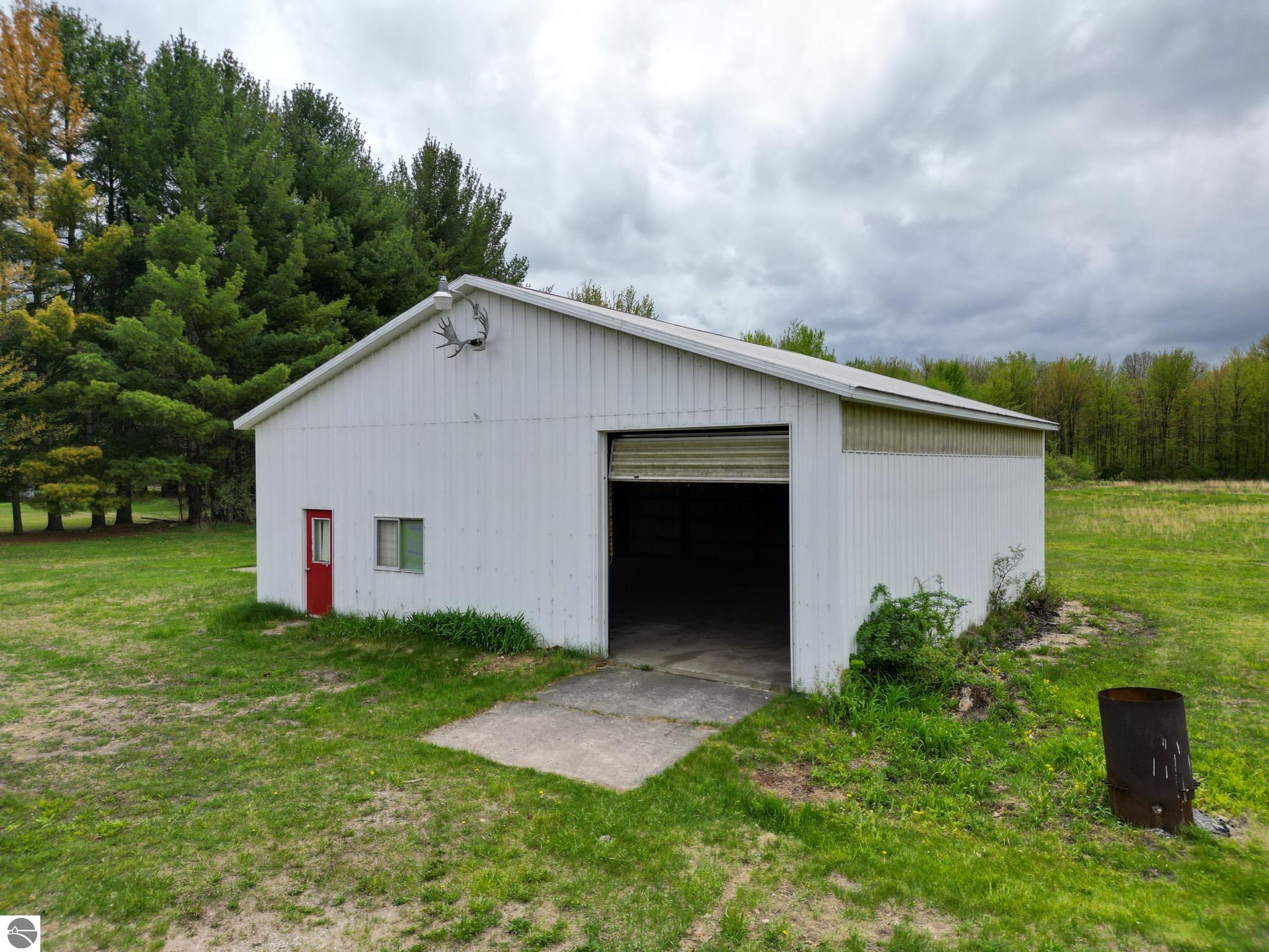 Click to enlarge photo