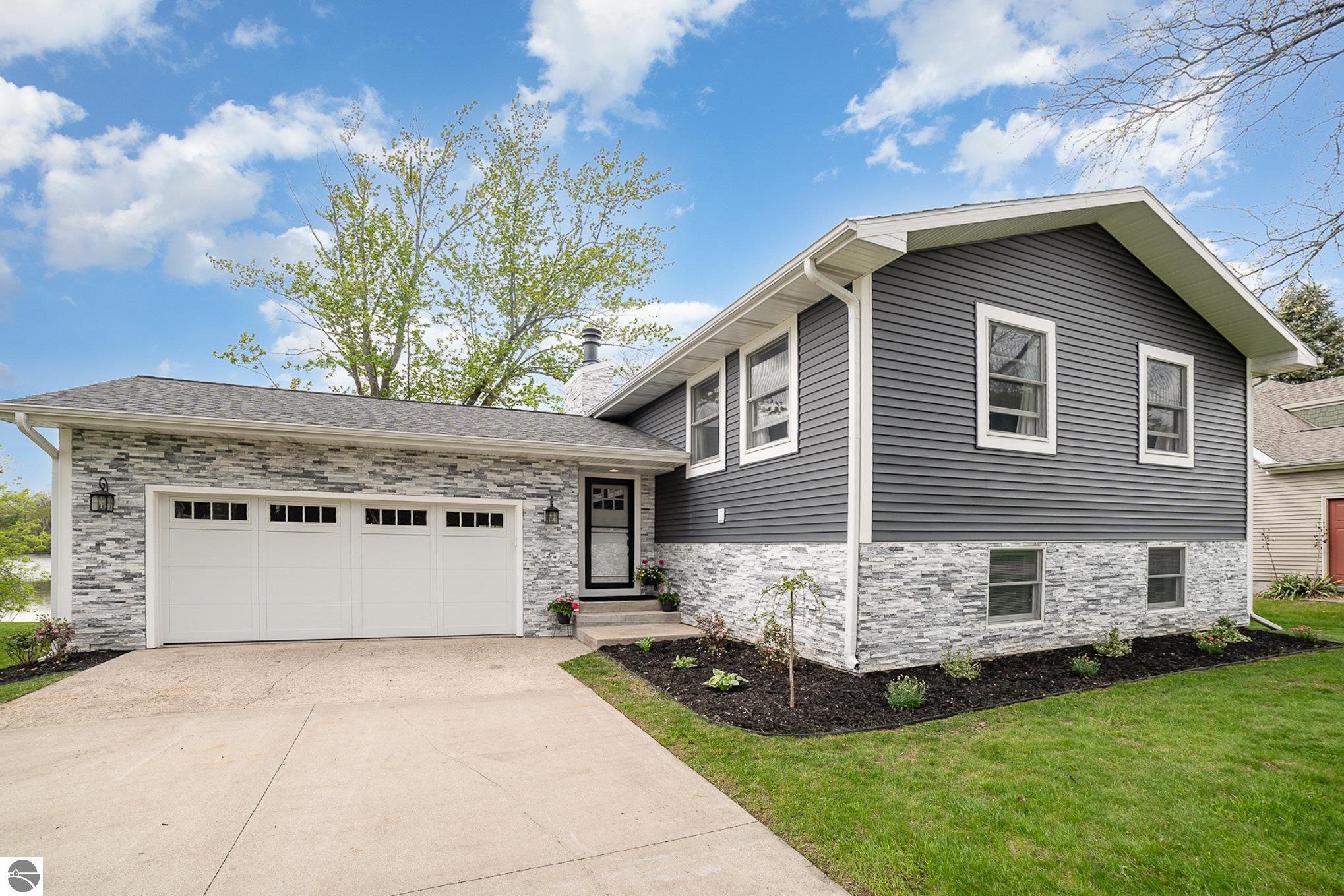 1254 Queensway Drive, Lake Isabella, MI 48893 — front exterior