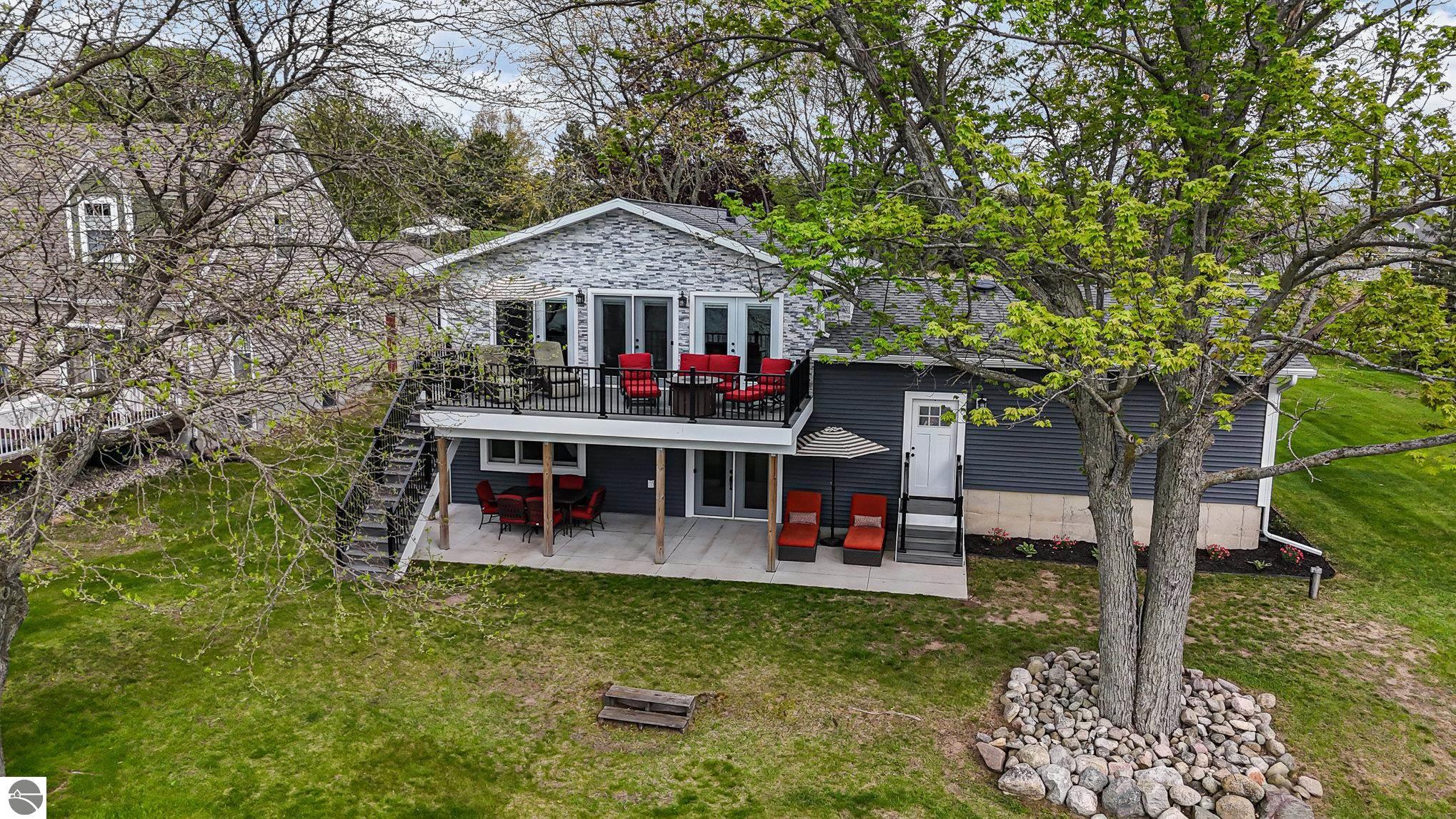 1254 Queensway Drive, Lake Isabella, MI 48893 — Photo 2