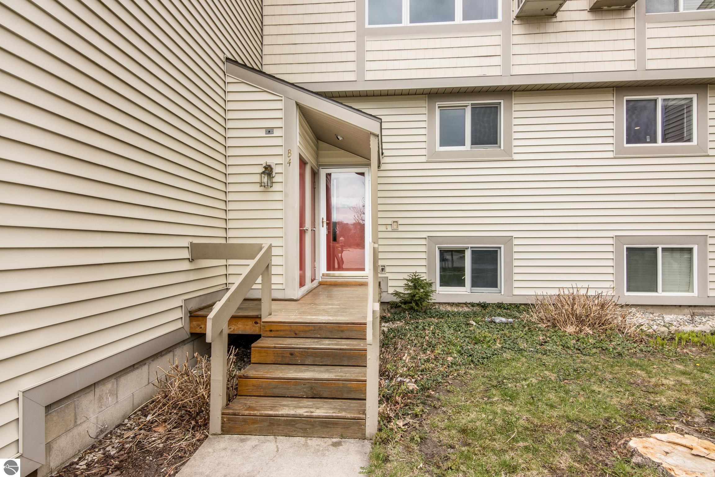 5000 S Townhouse Drive, Cedar, MI 49621 — Photo 3