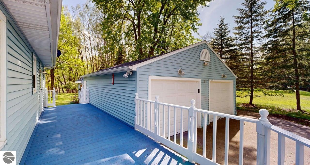 1117 Lincoln Drive, Lake Isabella, MI 48893 — Photo 28