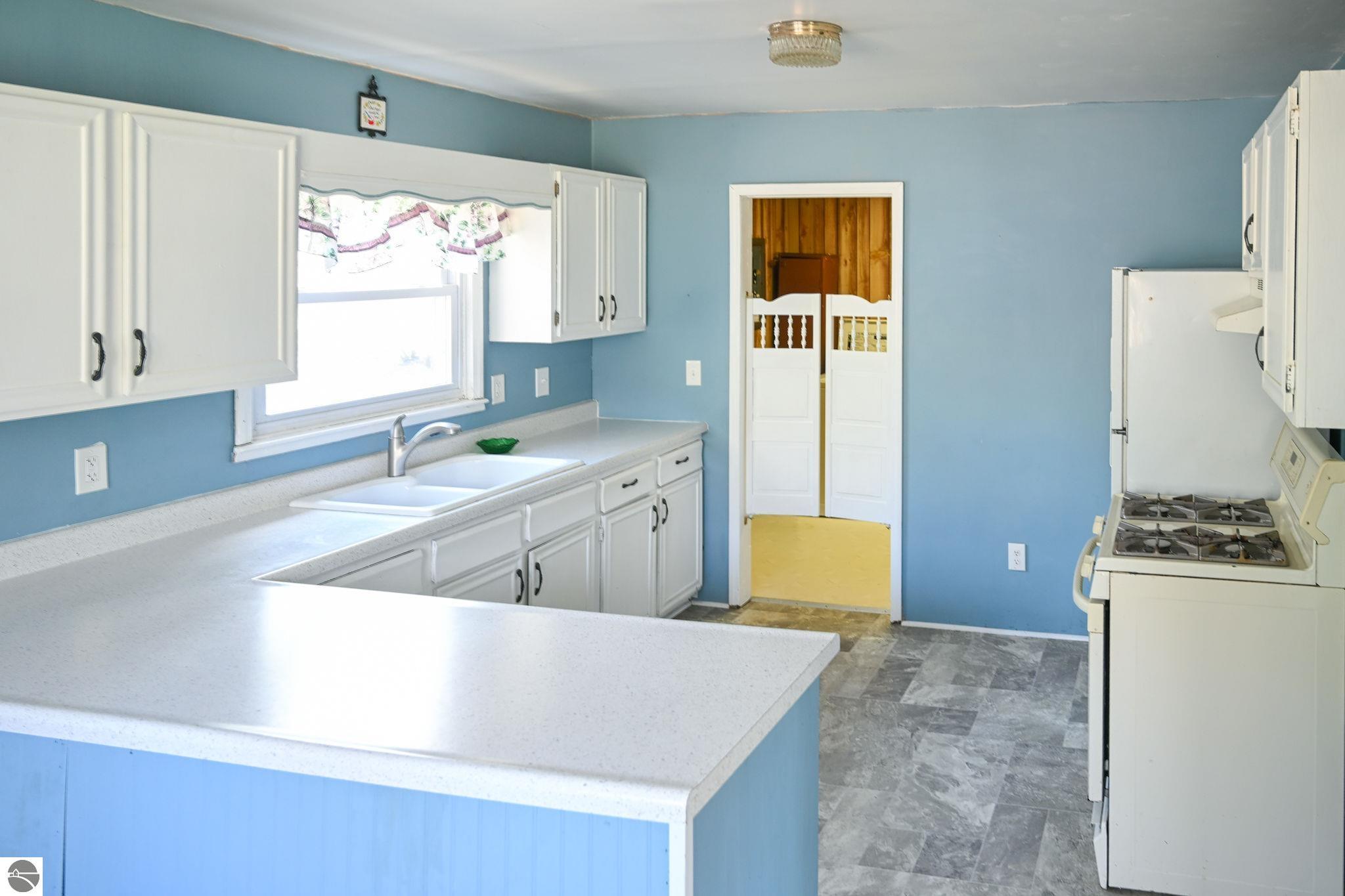 2818 Leone Avenue, National City, MI 48748 — Photo 14
