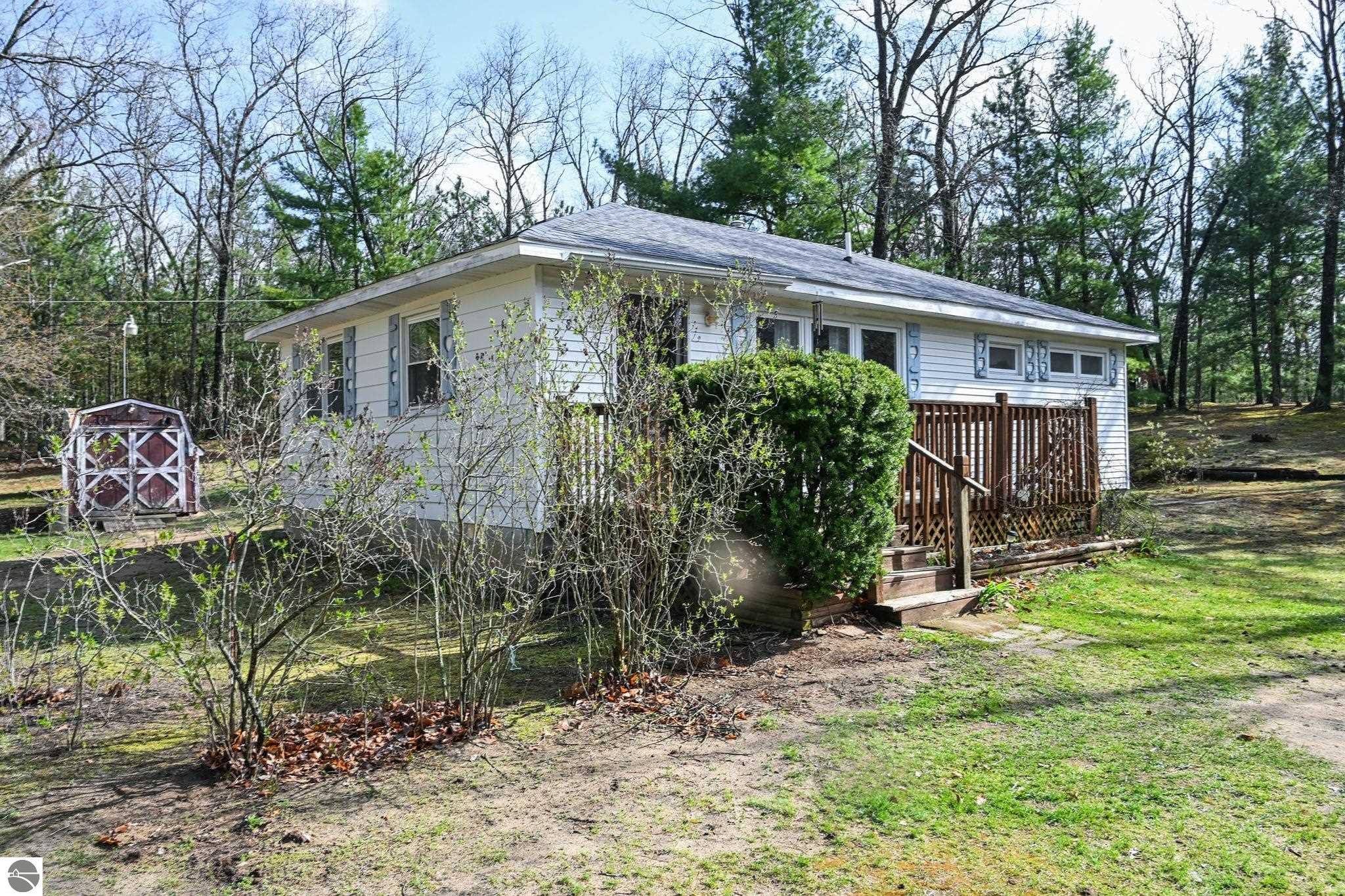 2818 Leone Avenue, National City, MI 48748 — Photo 3