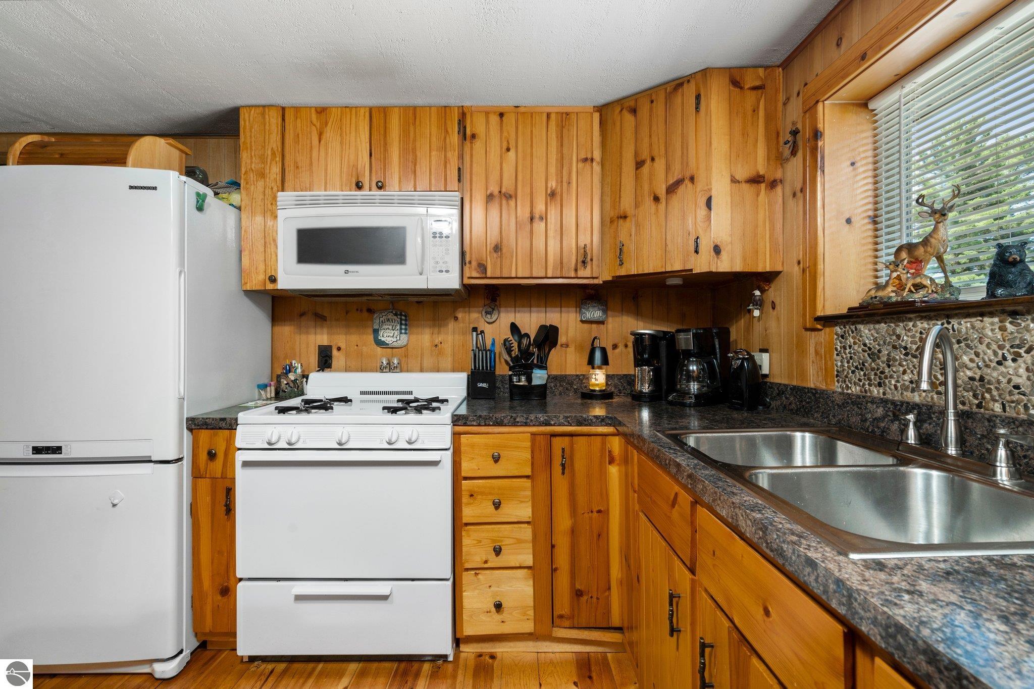6202 Fletcher Road, Fife Lake, MI 49633 — Photo 23