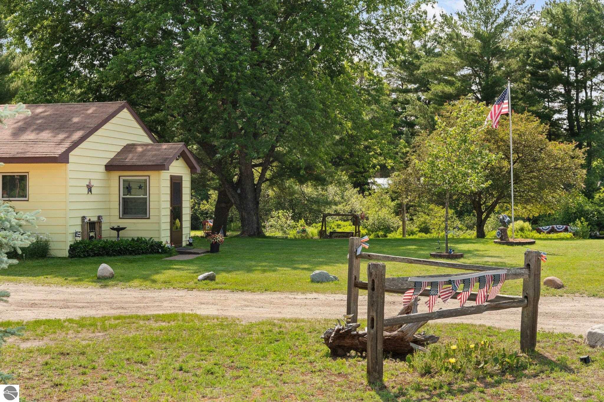 6202 Fletcher Road, Fife Lake, MI 49633 — Photo 32