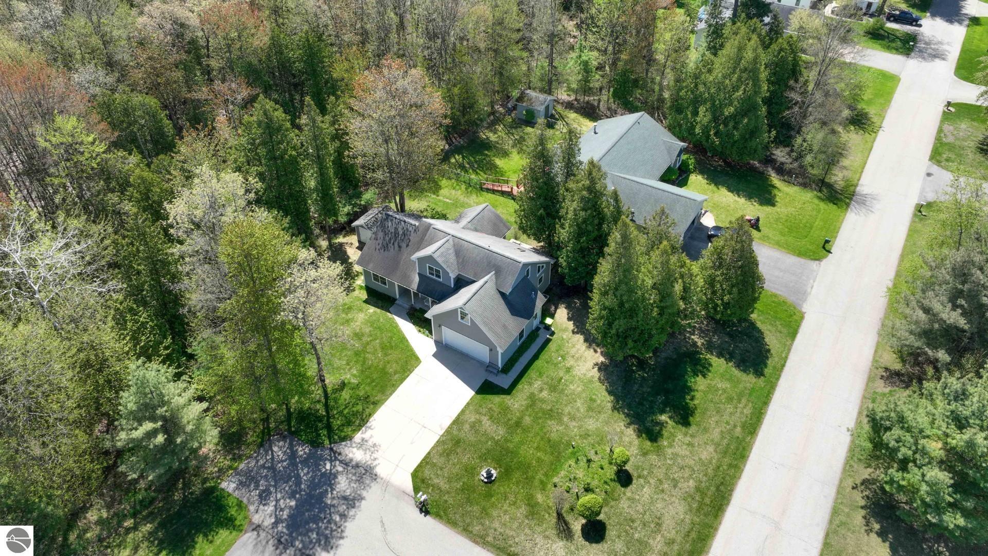 722 Bennington Street, East Tawas, MI 48730 — Photo 2