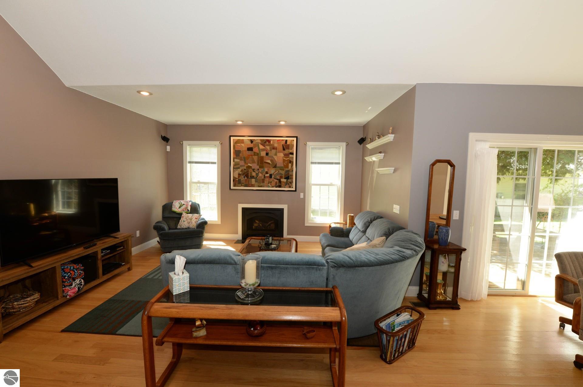 722 Bennington Street, East Tawas, MI 48730 — Photo 14