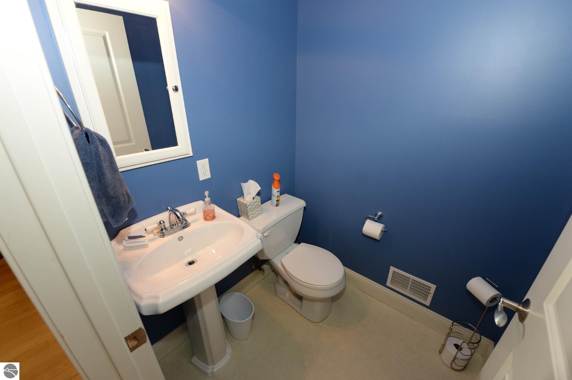 722 Bennington Street, East Tawas, MI 48730 — Photo 23
