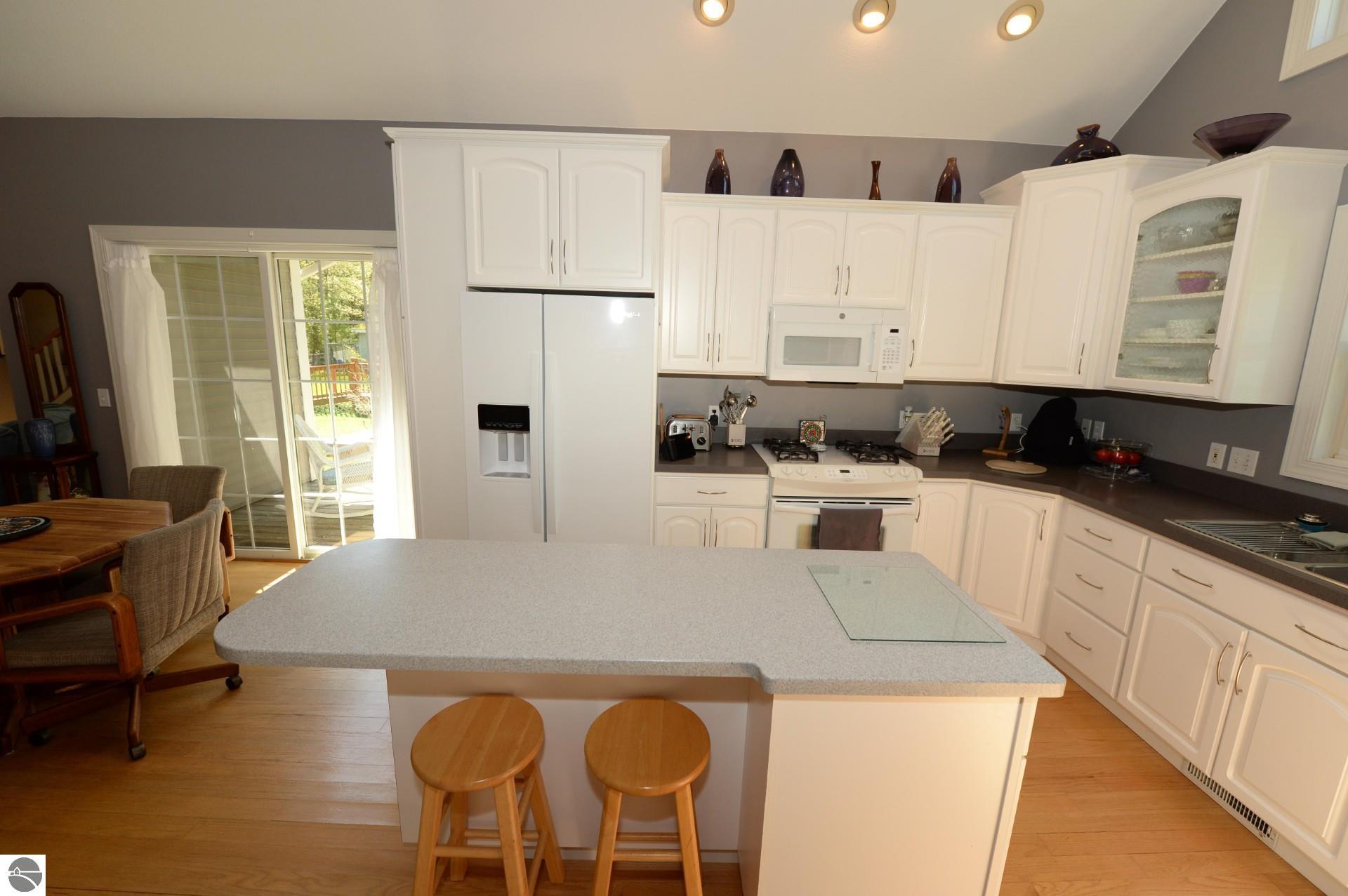 722 Bennington Street, East Tawas, MI 48730 — Photo 24