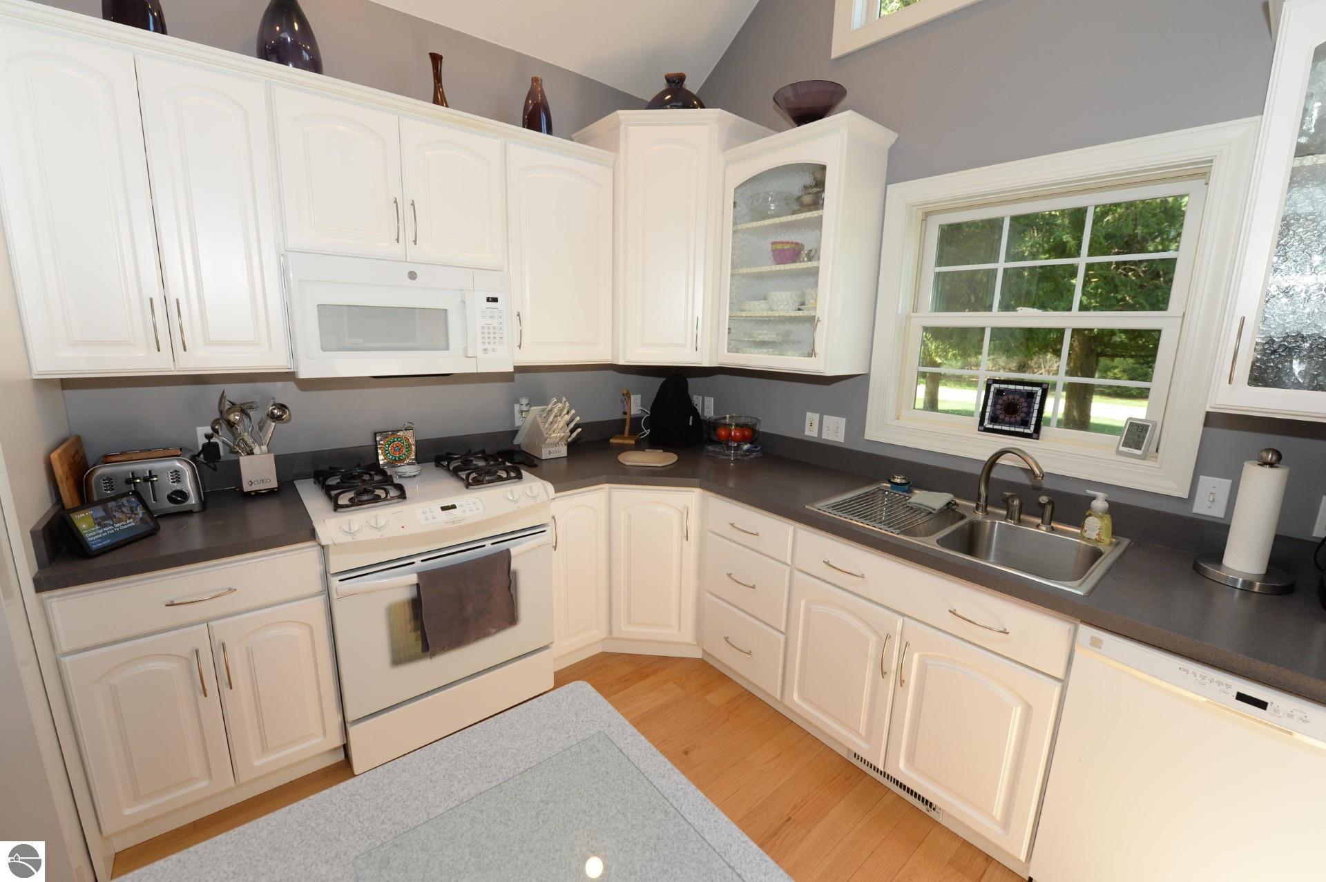 722 Bennington Street, East Tawas, MI 48730 — Photo 25