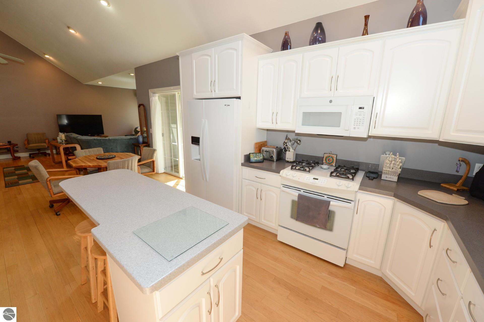 722 Bennington Street, East Tawas, MI 48730 — Photo 26