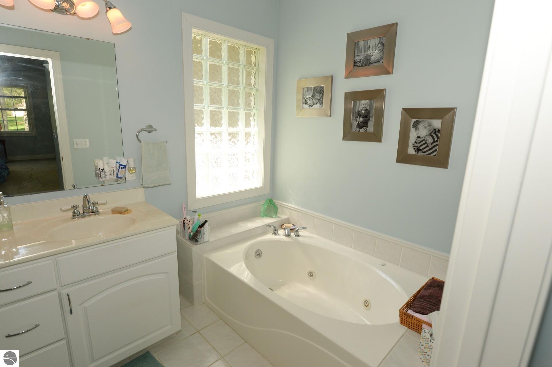 722 Bennington Street, East Tawas, MI 48730 — Photo 34