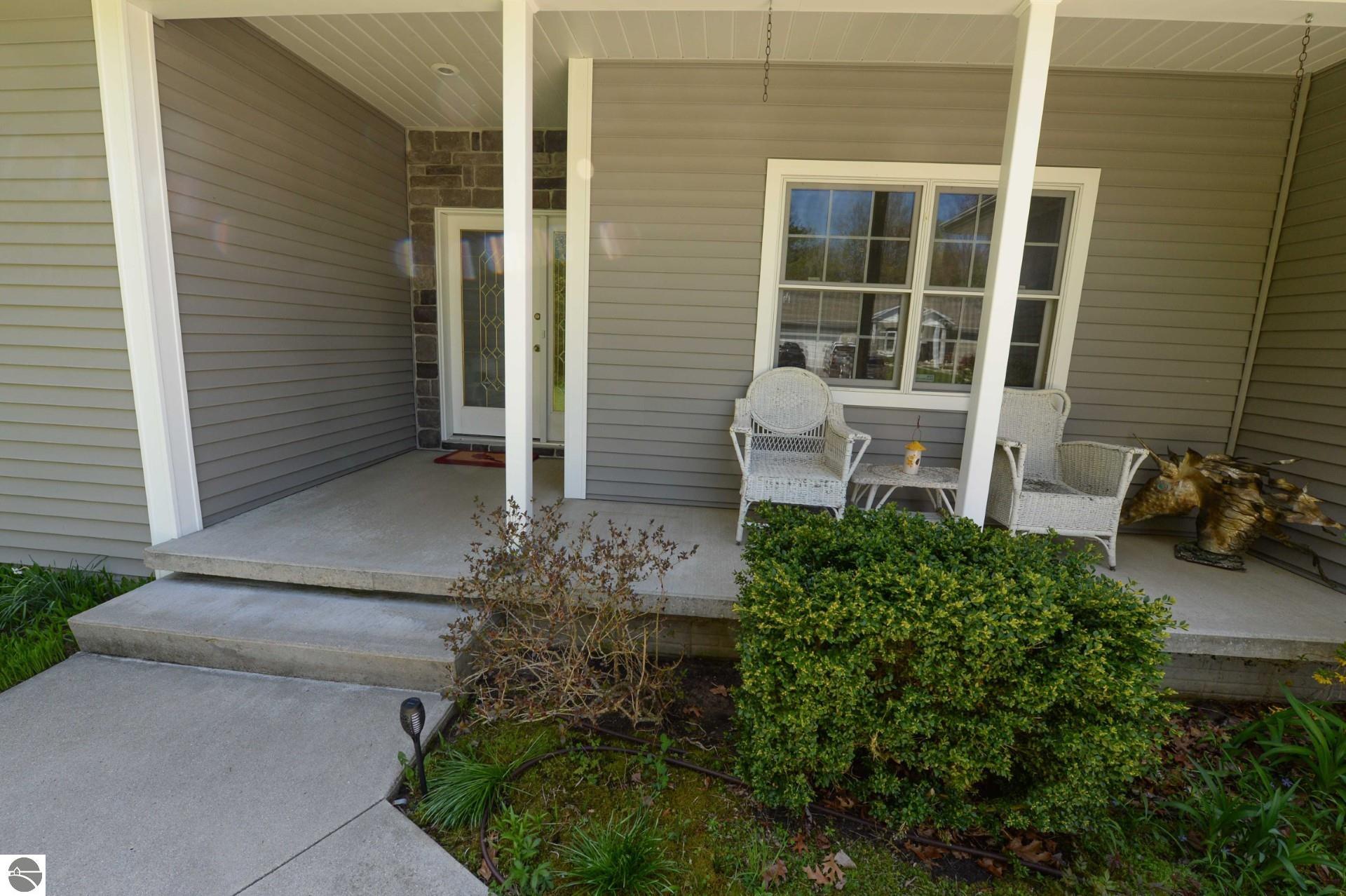 722 Bennington Street, East Tawas, MI 48730 — Photo 9