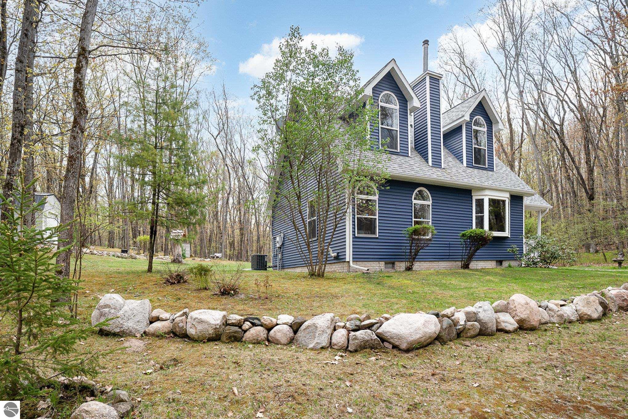 4480 Mockingbird Circle, Farwell, MI 48622 — Photo 2