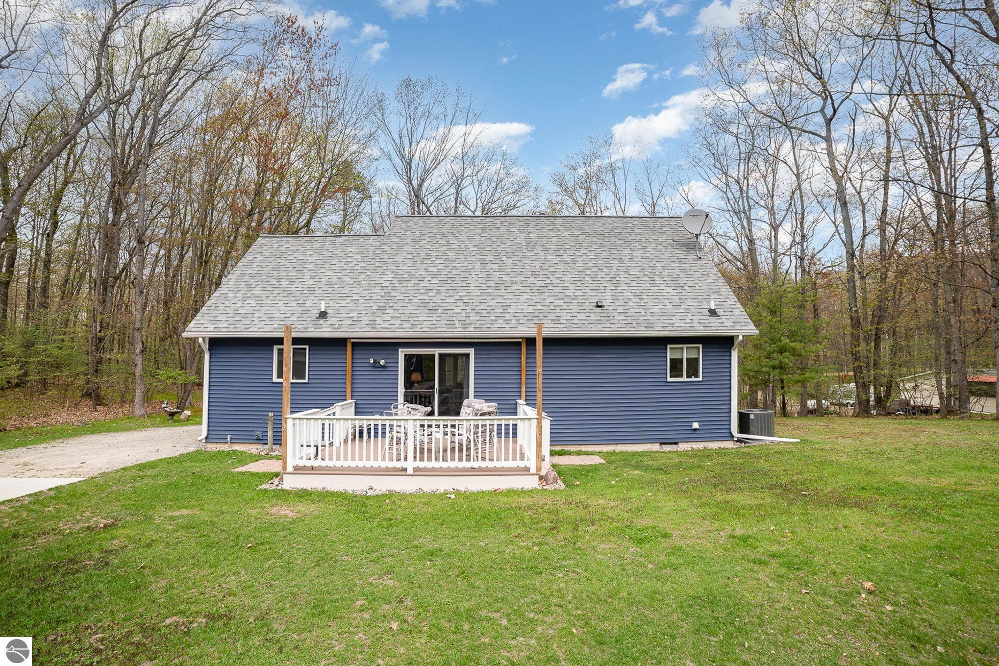 4480 Mockingbird Circle, Farwell, MI 48622 — Photo 30