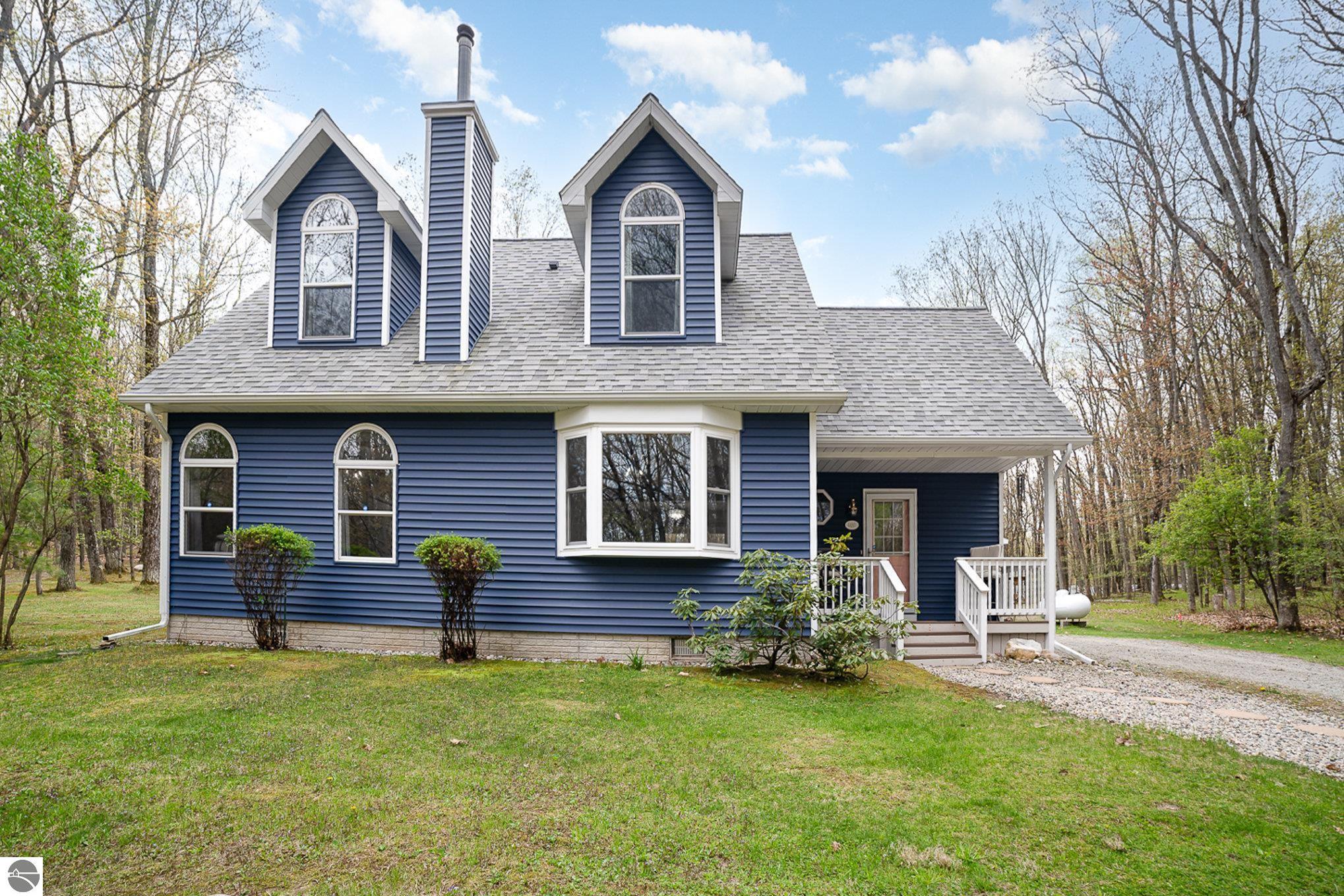 4480 Mockingbird Circle, Farwell, MI 48622 — Photo 4