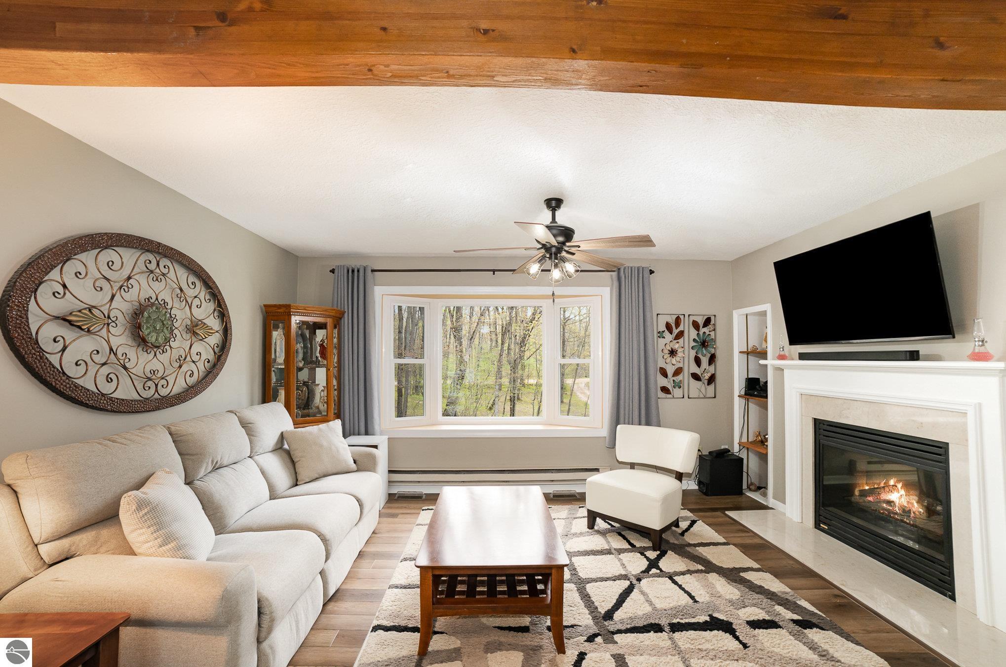 4480 Mockingbird Circle, Farwell, MI 48622 — Photo 5