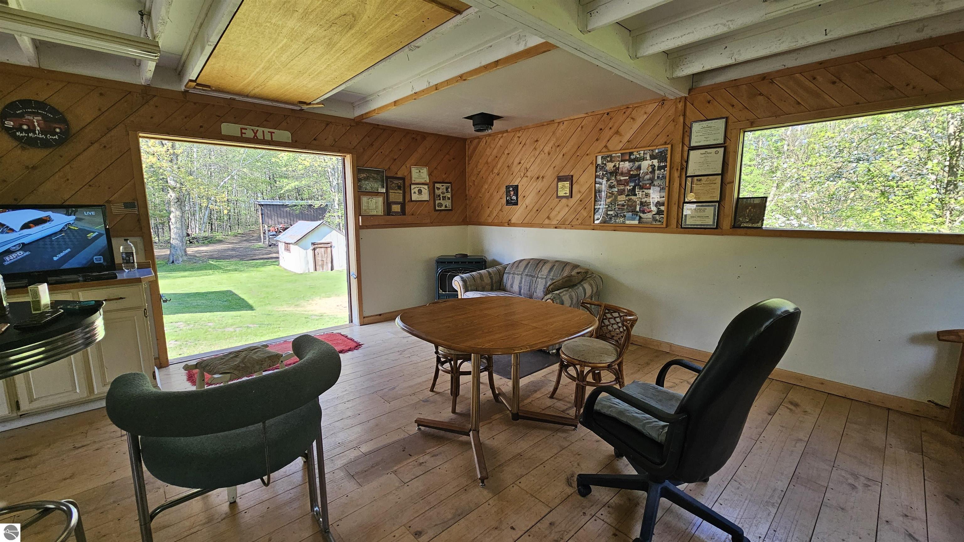 Click to enlarge photo