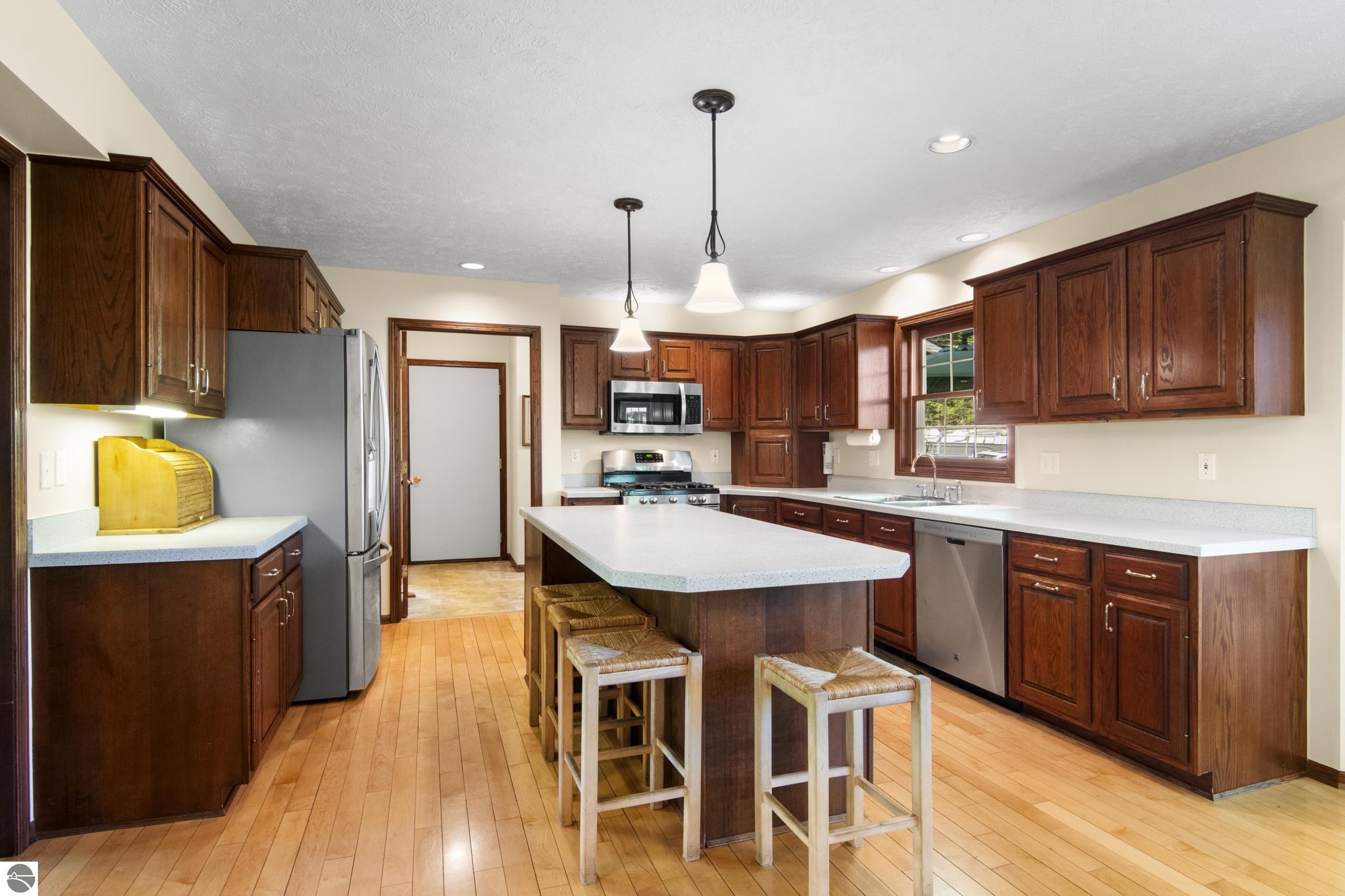 Click to enlarge photo