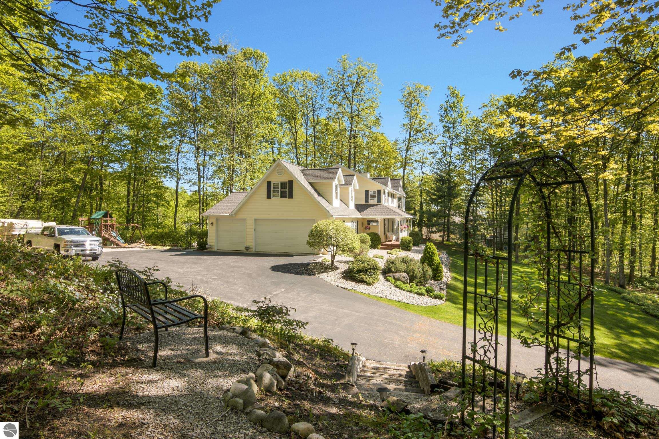 Click to enlarge photo