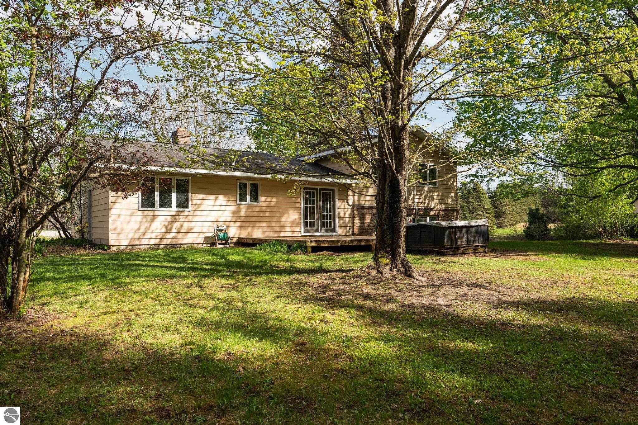 4542 Crofton Road SW, South Boardman, MI 49680 — Photo 30