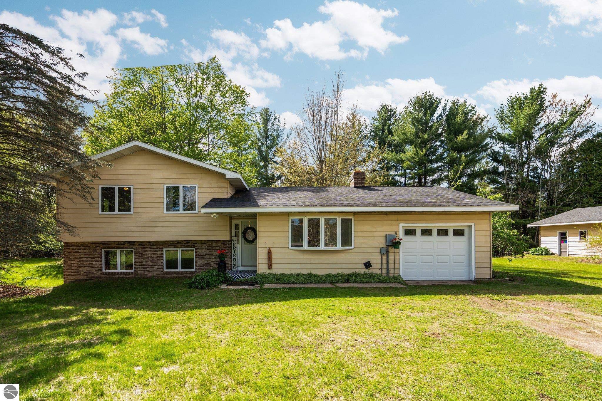 4542 Crofton Road SW, South Boardman, MI 49680 — Photo 41