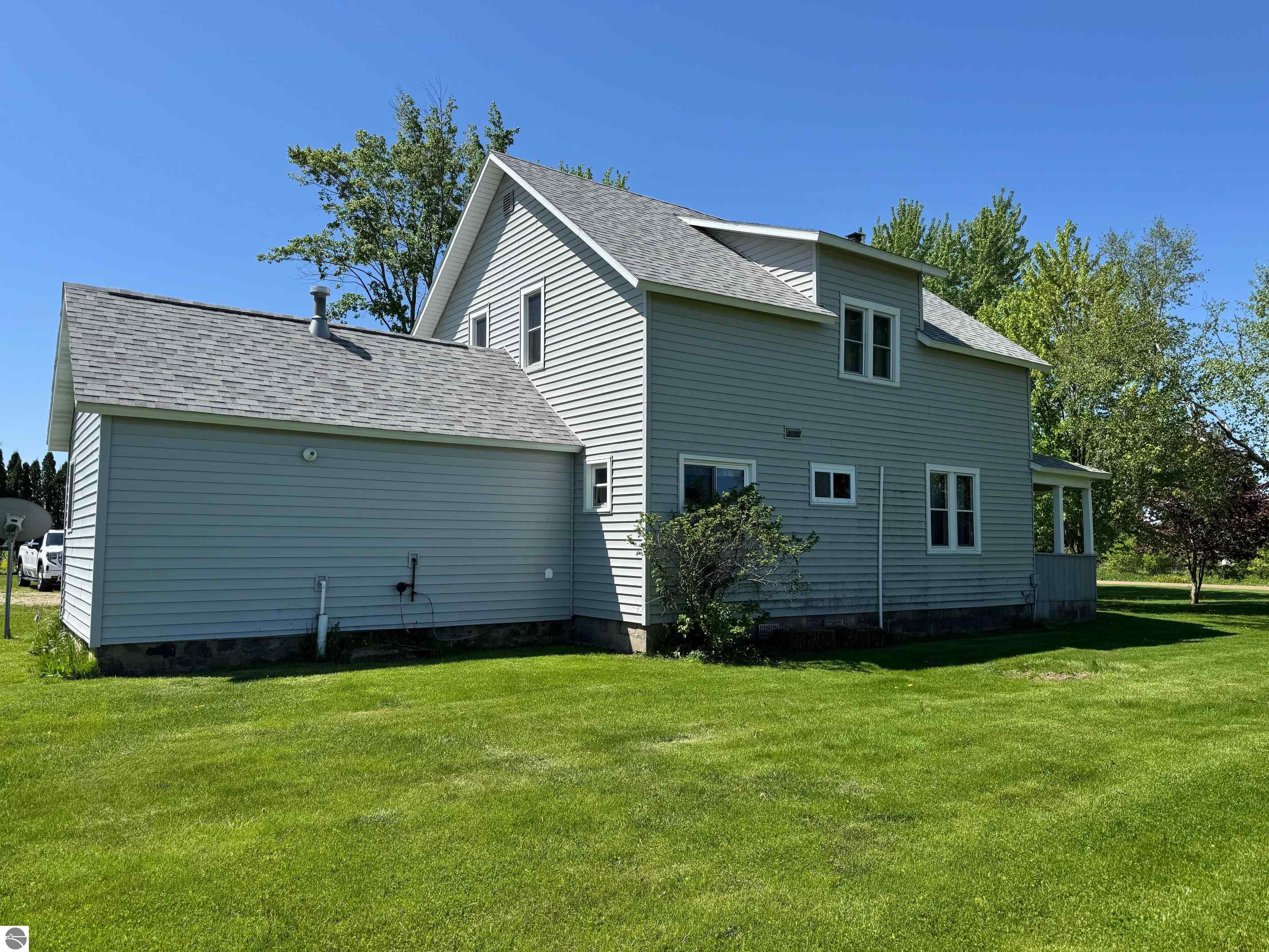 8410 N Wise Road, Clare, MI 48617 — Photo 11