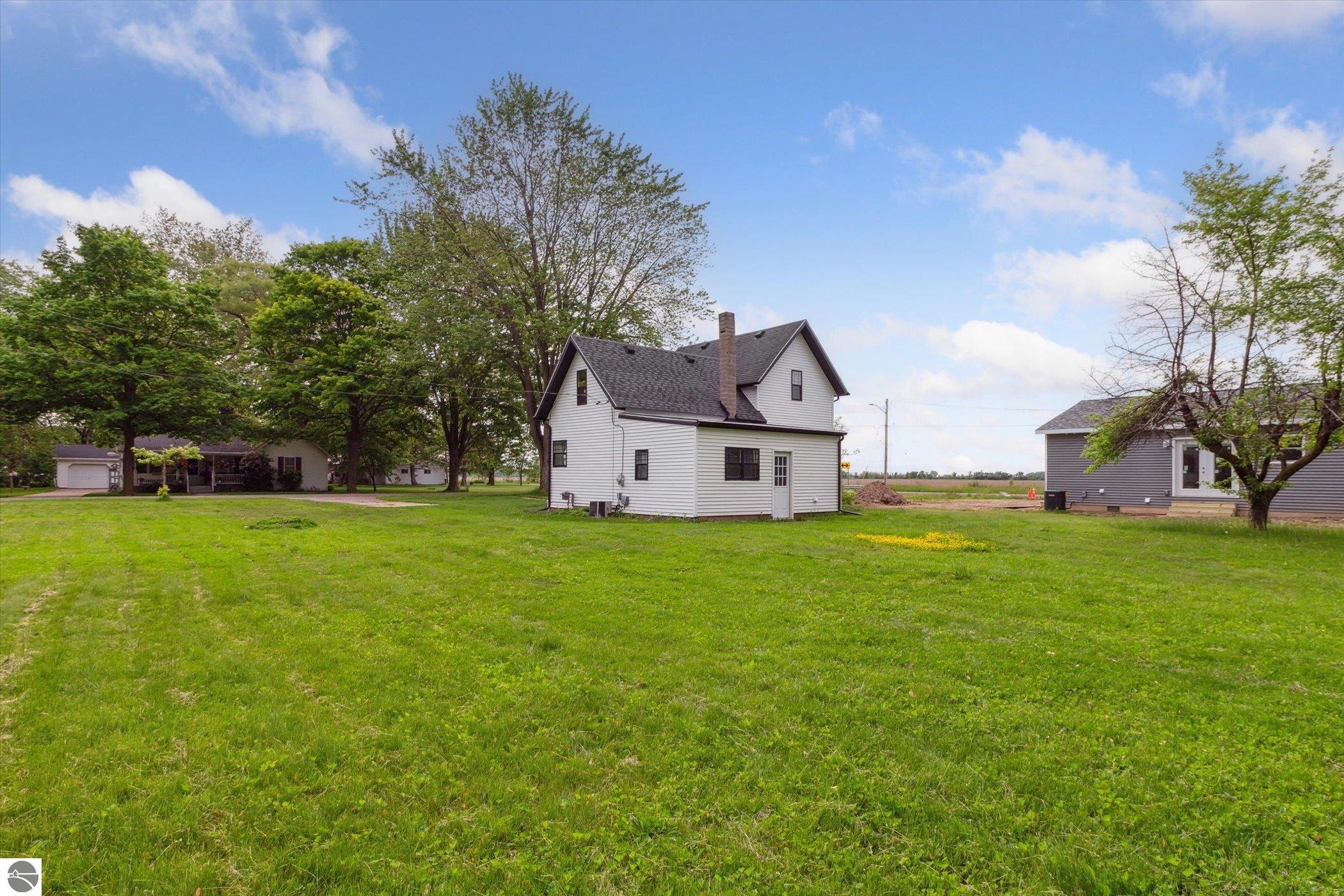 646 S Melze Street, Merrill, MI 48637 — Photo 26