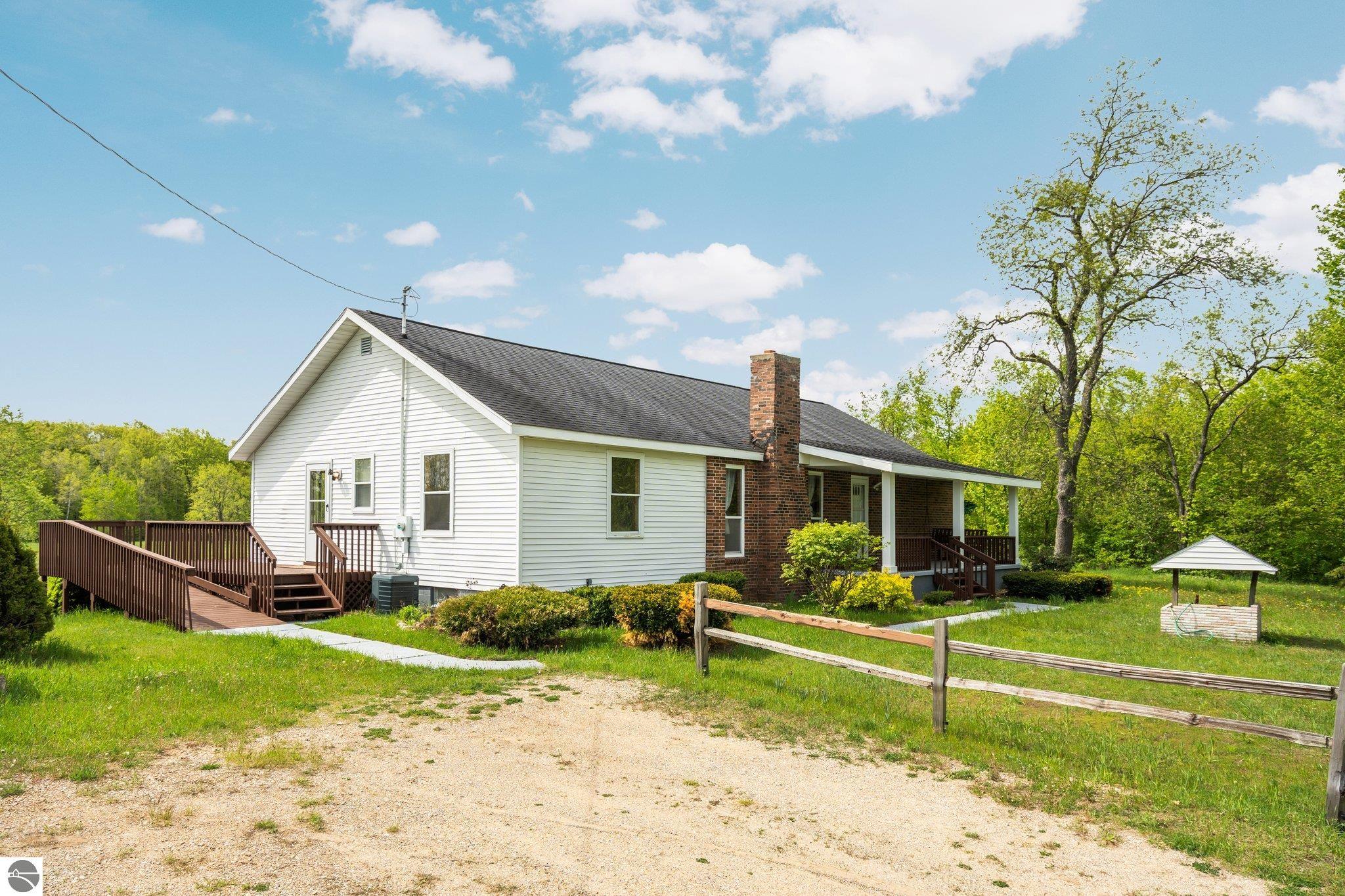 3091 Us-131 S, Elmira, MI 49730 — Photo 6