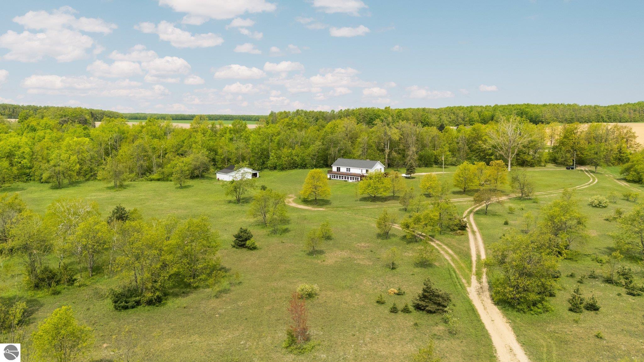 3091 Us-131 S, Elmira, MI 49730 — Photo 57