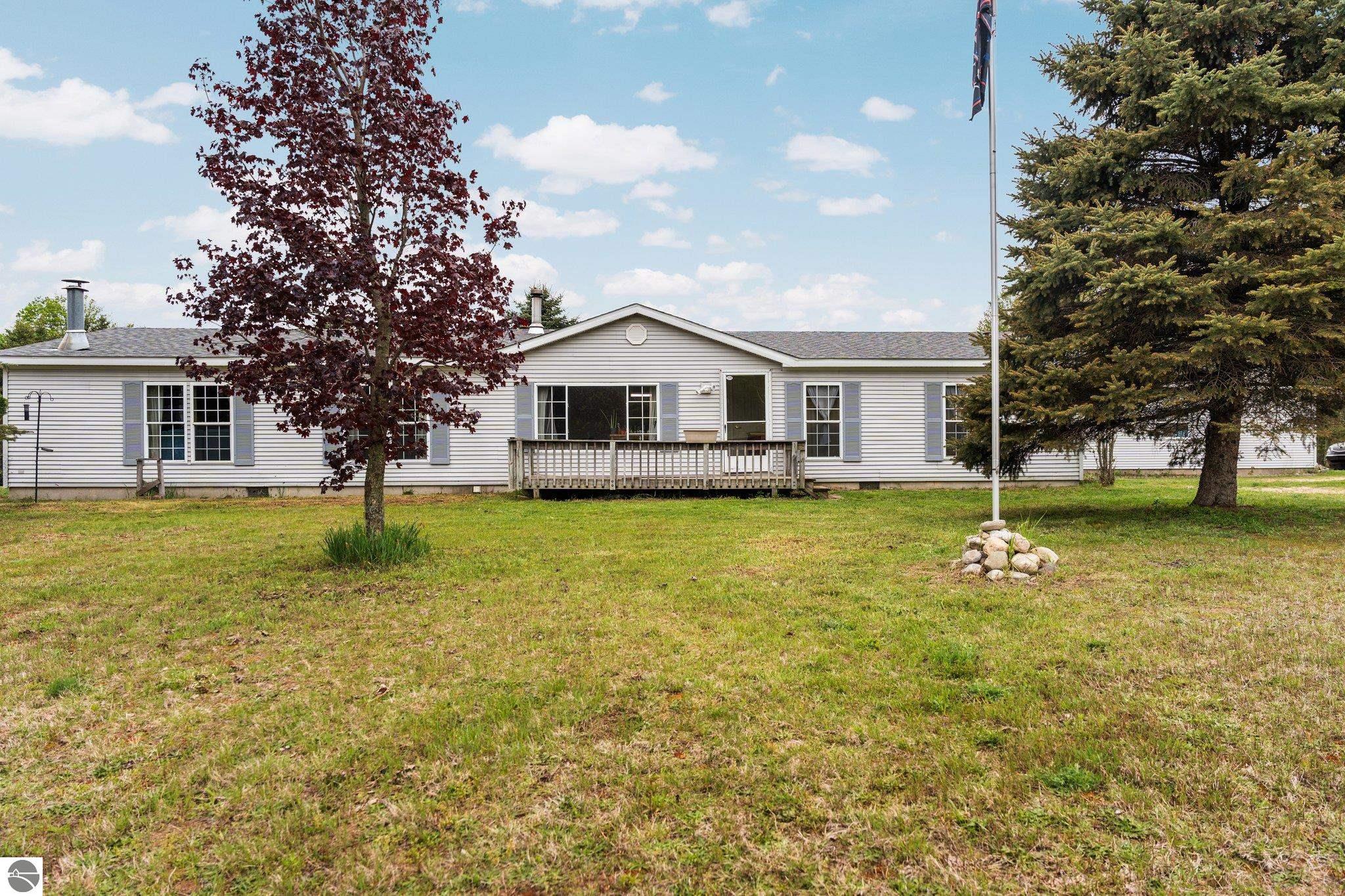9170 Townline Road, Kingsley, MI 49649 — Photo 2