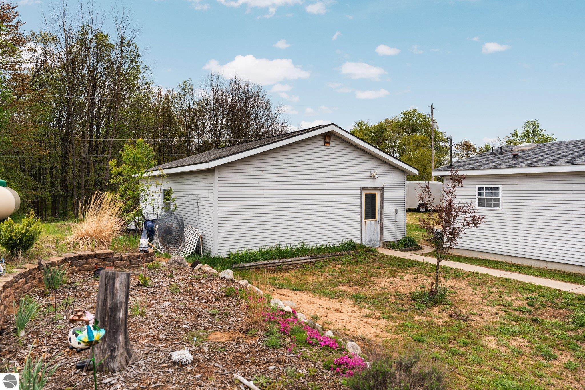 9170 Townline Road, Kingsley, MI 49649 — Photo 8