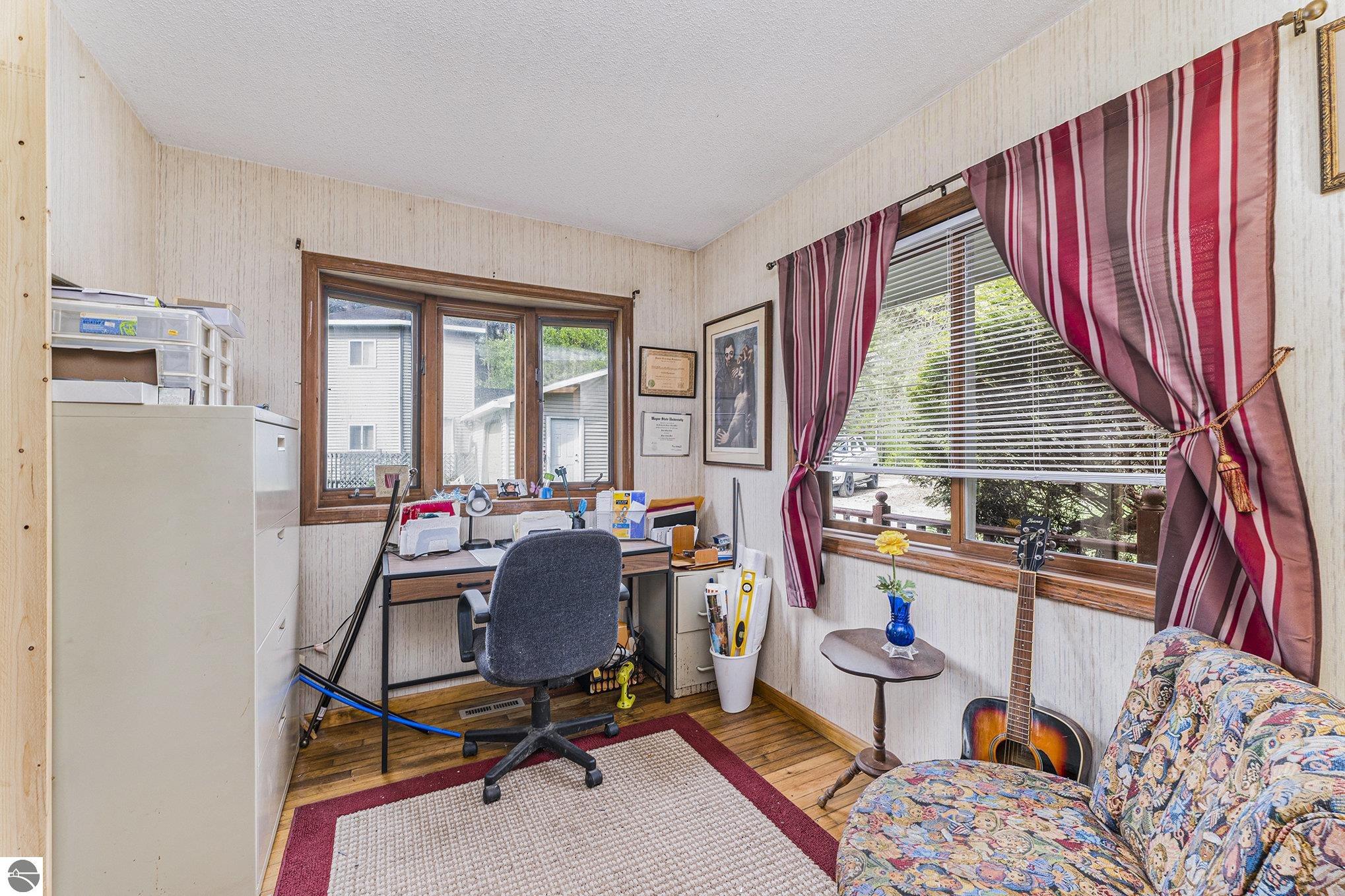 Click to enlarge photo