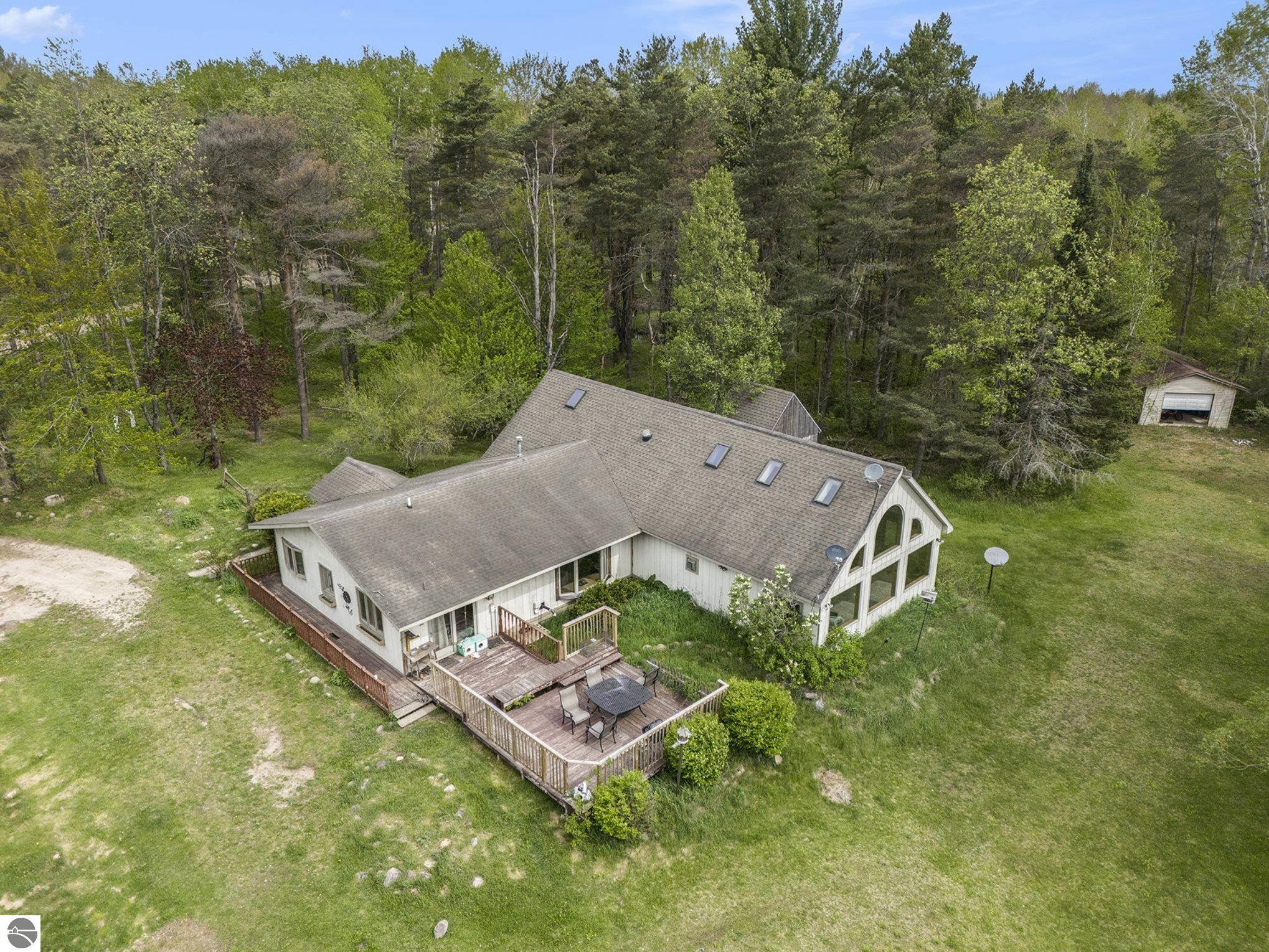 Click to enlarge photo