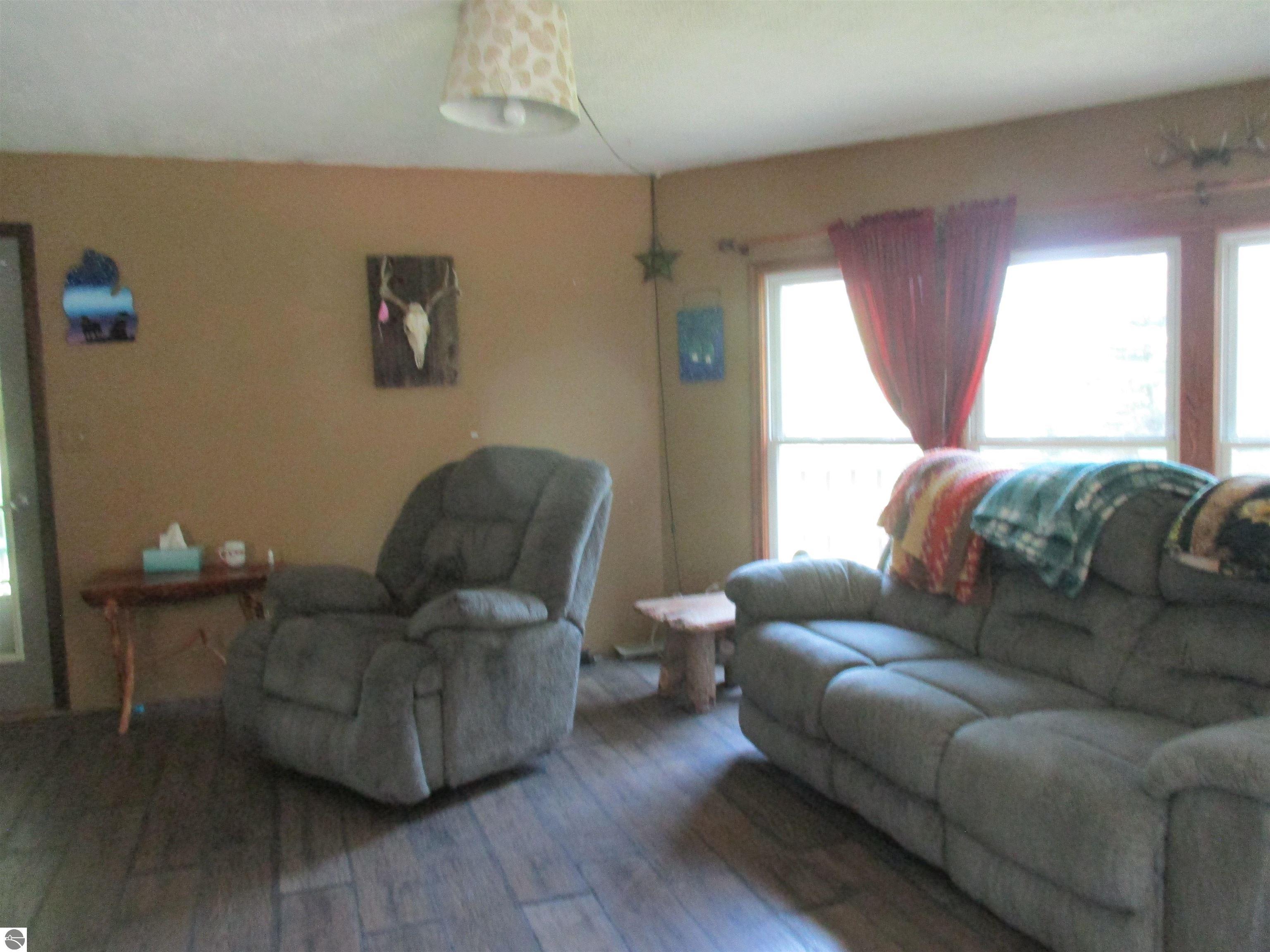 6615 Manley Drive, Riverdale, MI 48877 — Photo 13