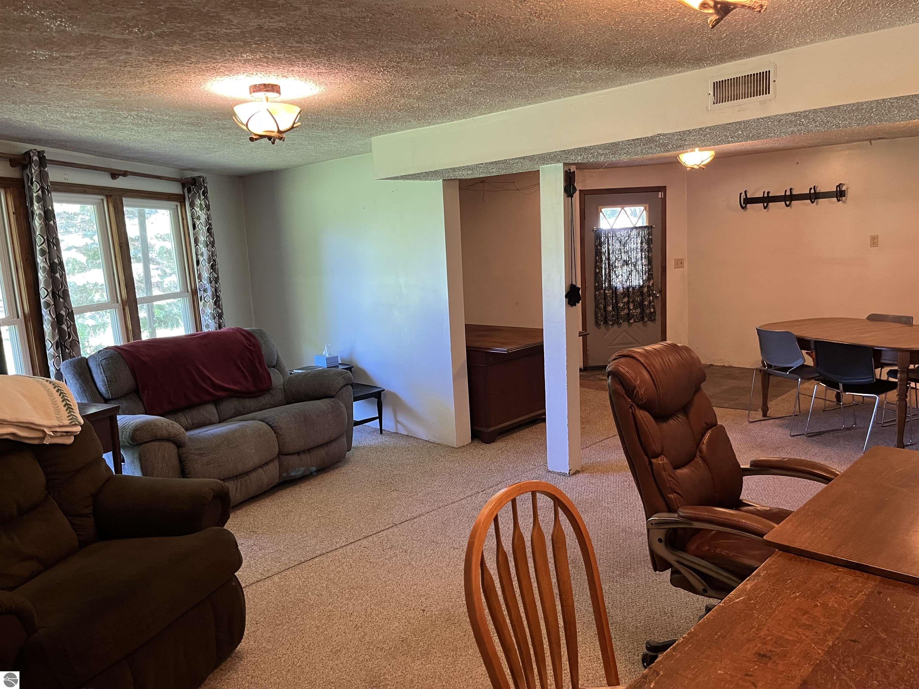 6615 Manley Drive, Riverdale, MI 48877 — Photo 14
