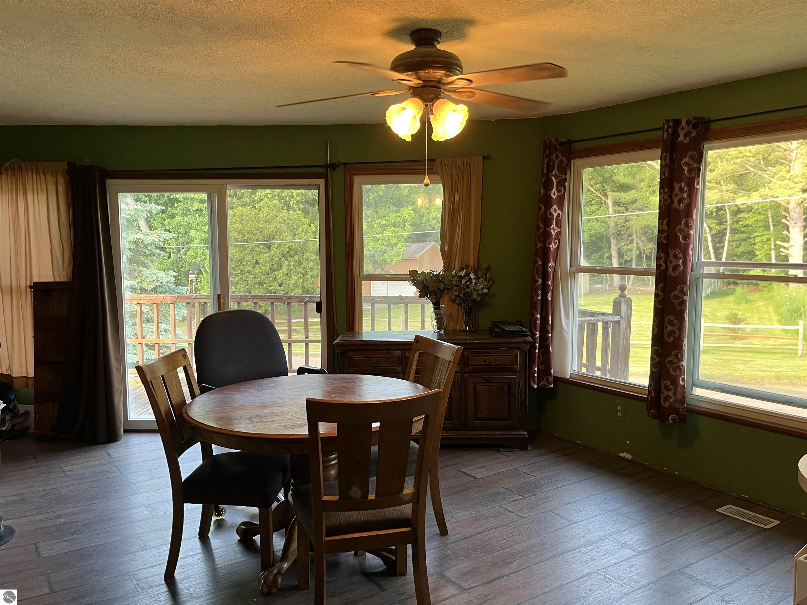 6615 Manley Drive, Riverdale, MI 48877 — Photo 4