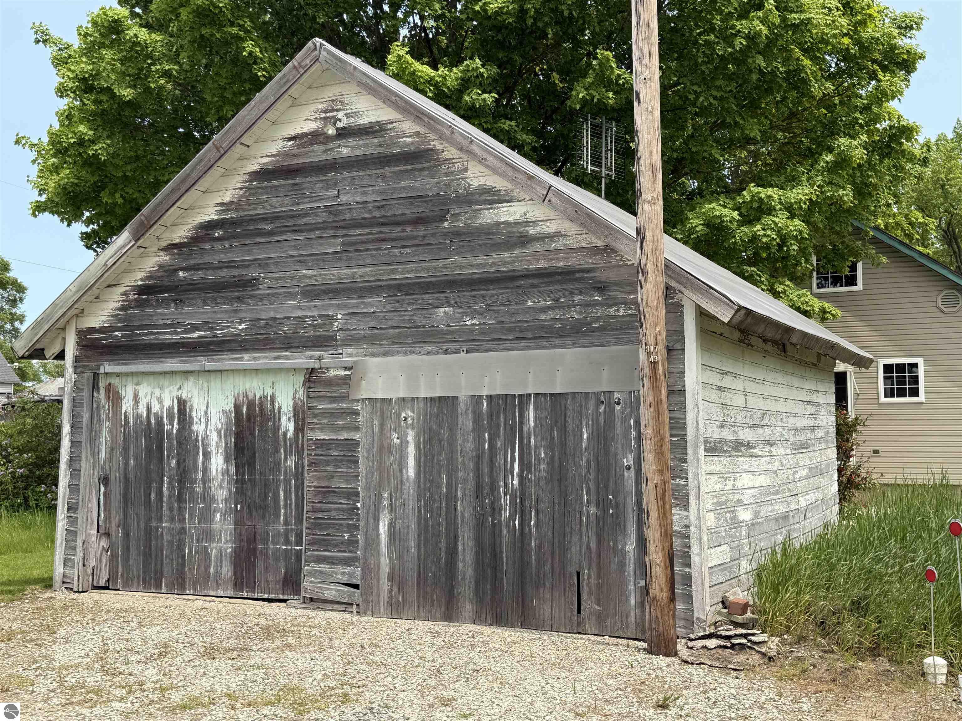 Click to enlarge photo