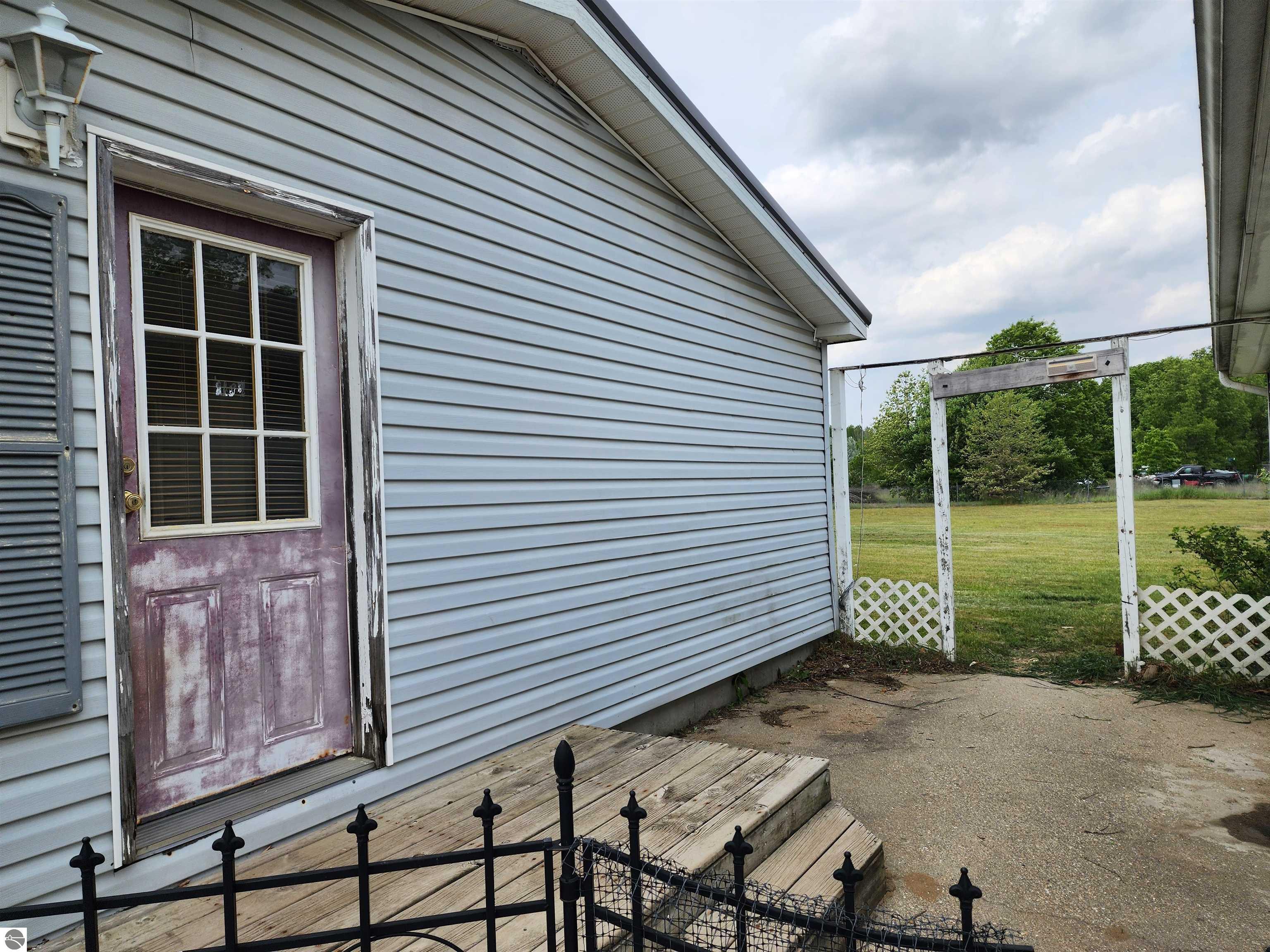11636 W Madison Road, Riverdale, MI 48877 — Photo 34