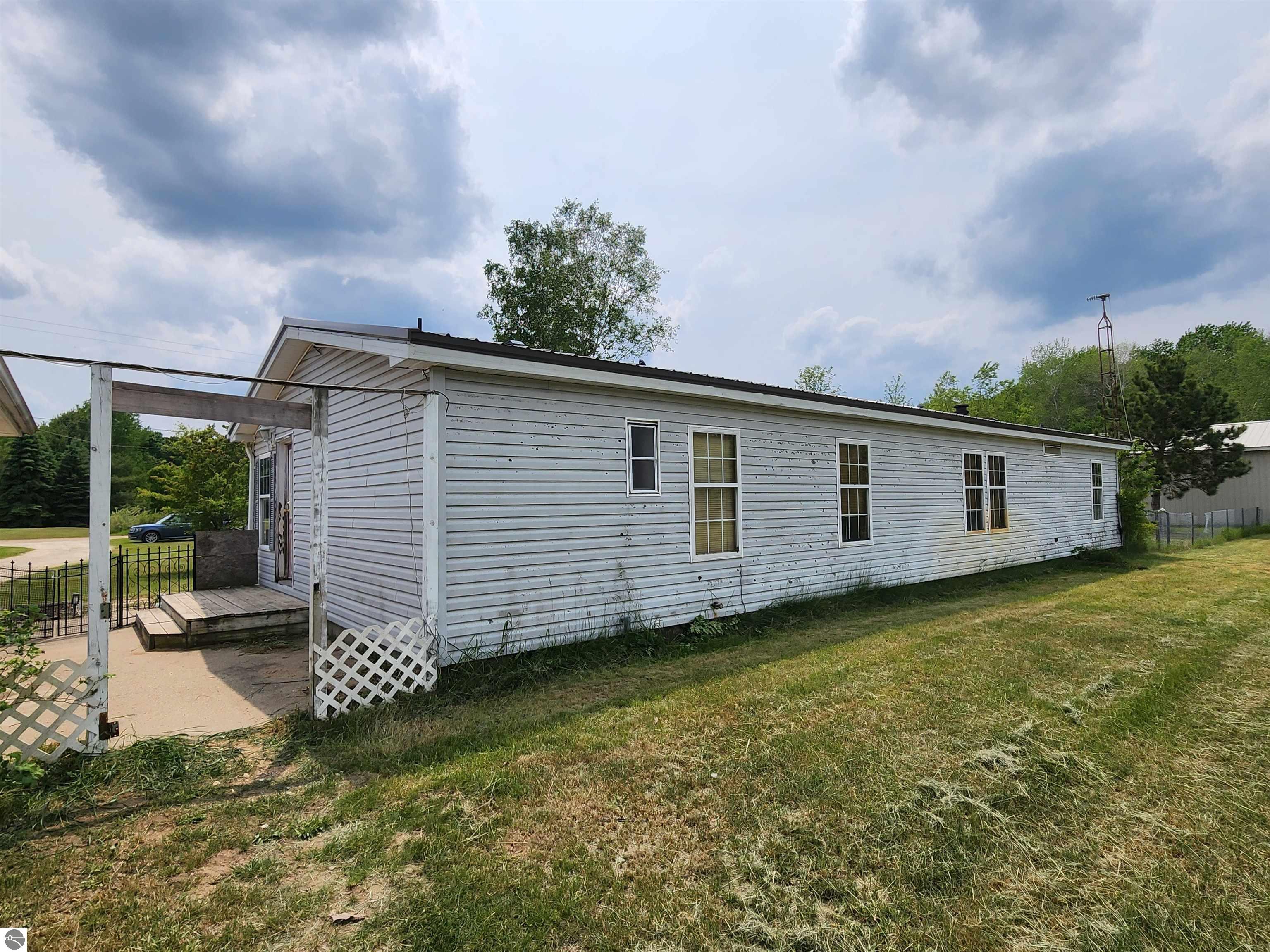11636 W Madison Road, Riverdale, MI 48877 — Photo 39
