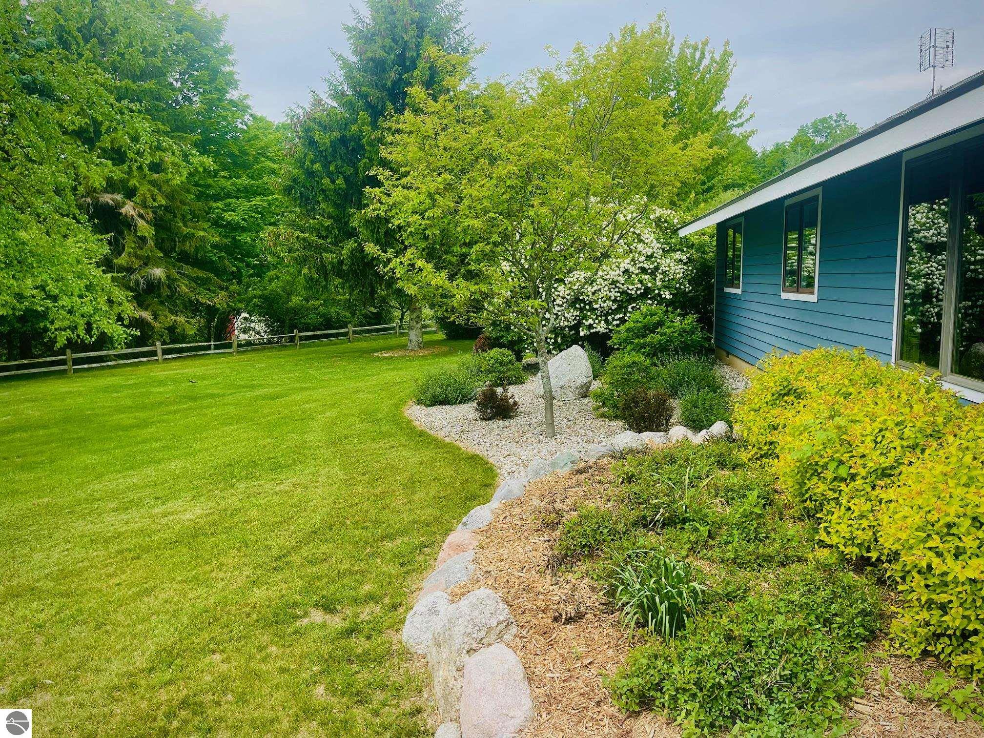 10550 Highview Lane, Central Lake, MI 49622 — Photo 23