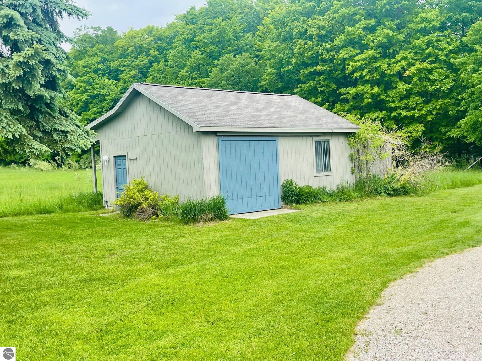 10550 Highview Lane, Central Lake, MI 49622 — Photo 58