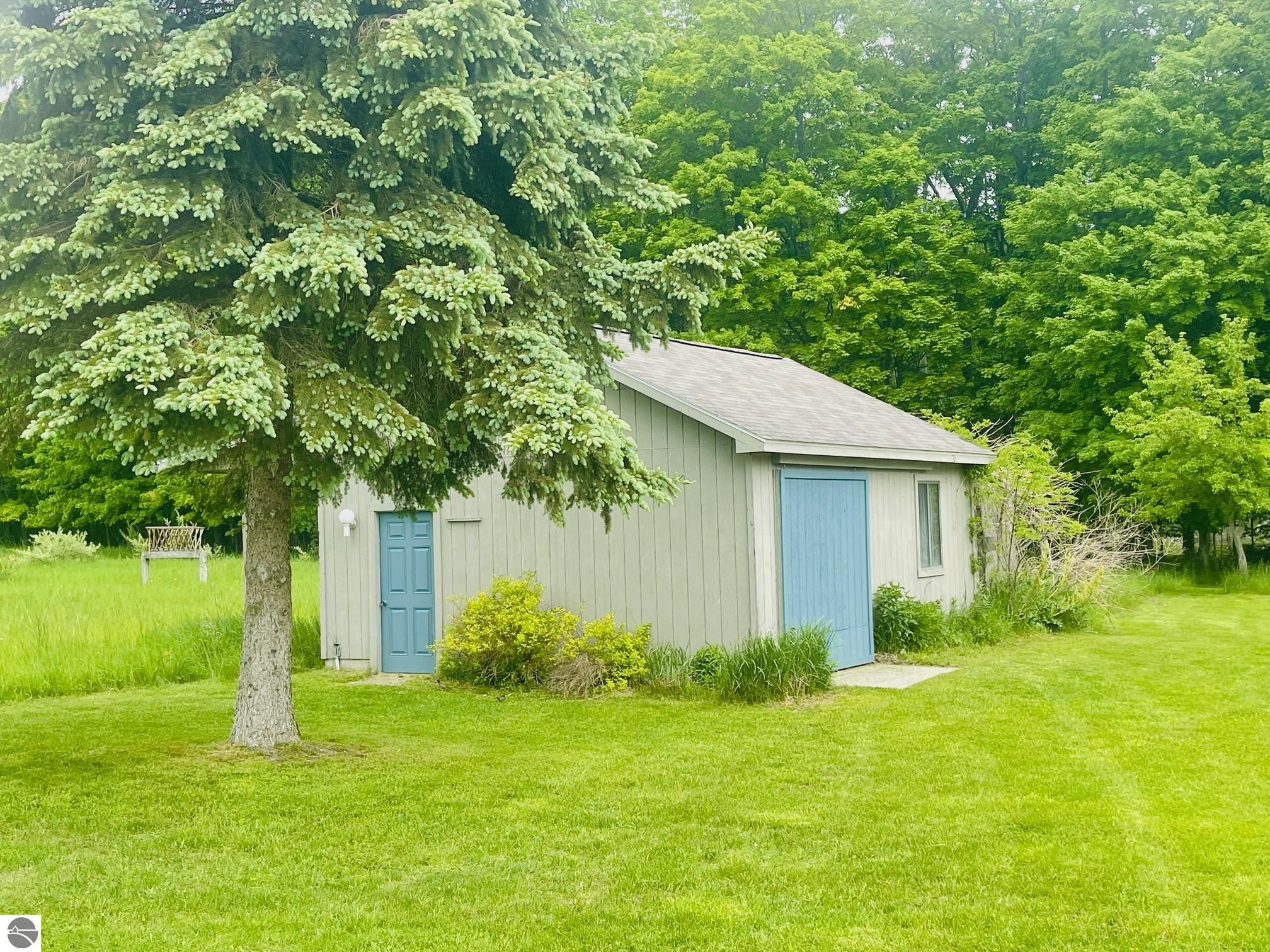 10550 Highview Lane, Central Lake, MI 49622 — Photo 10