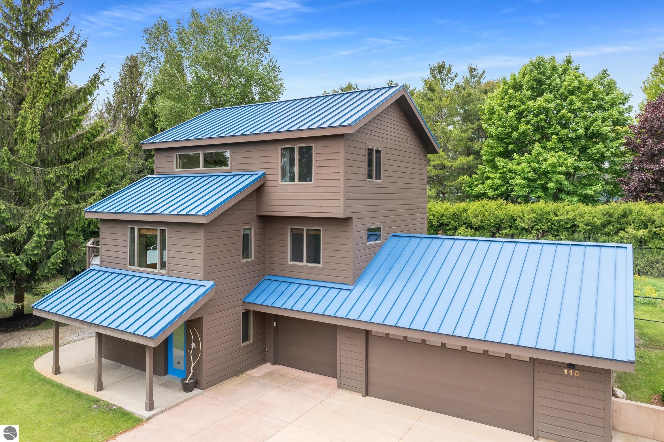 110 W Terrace Lane, Commons, Leland, MI 49654 — Photo 2
