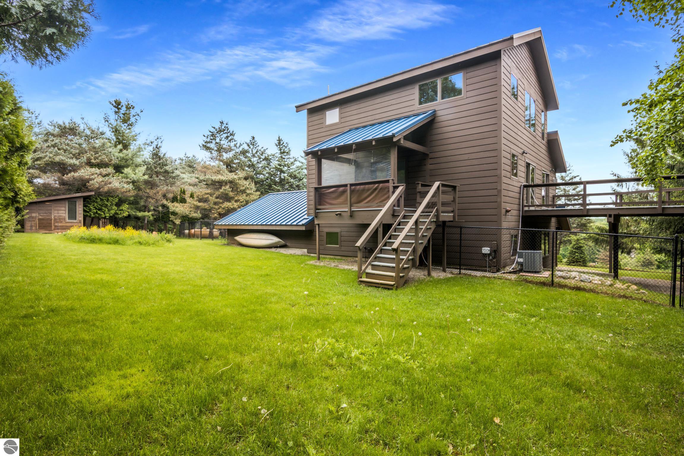 110 W Terrace Lane, Commons, Leland, MI 49654 — Photo 11