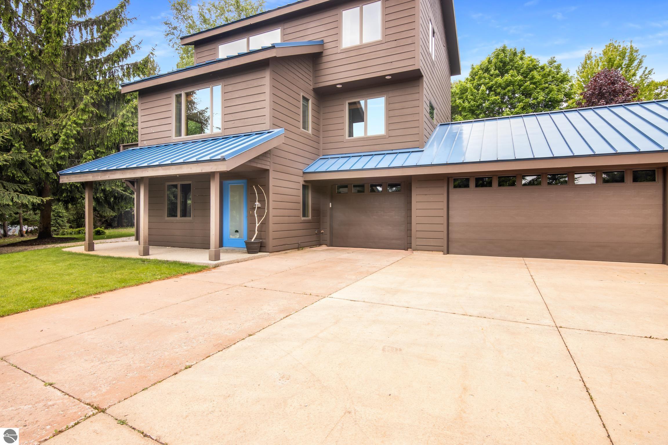 110 W Terrace Lane, Commons, Leland, MI 49654 — Photo 28