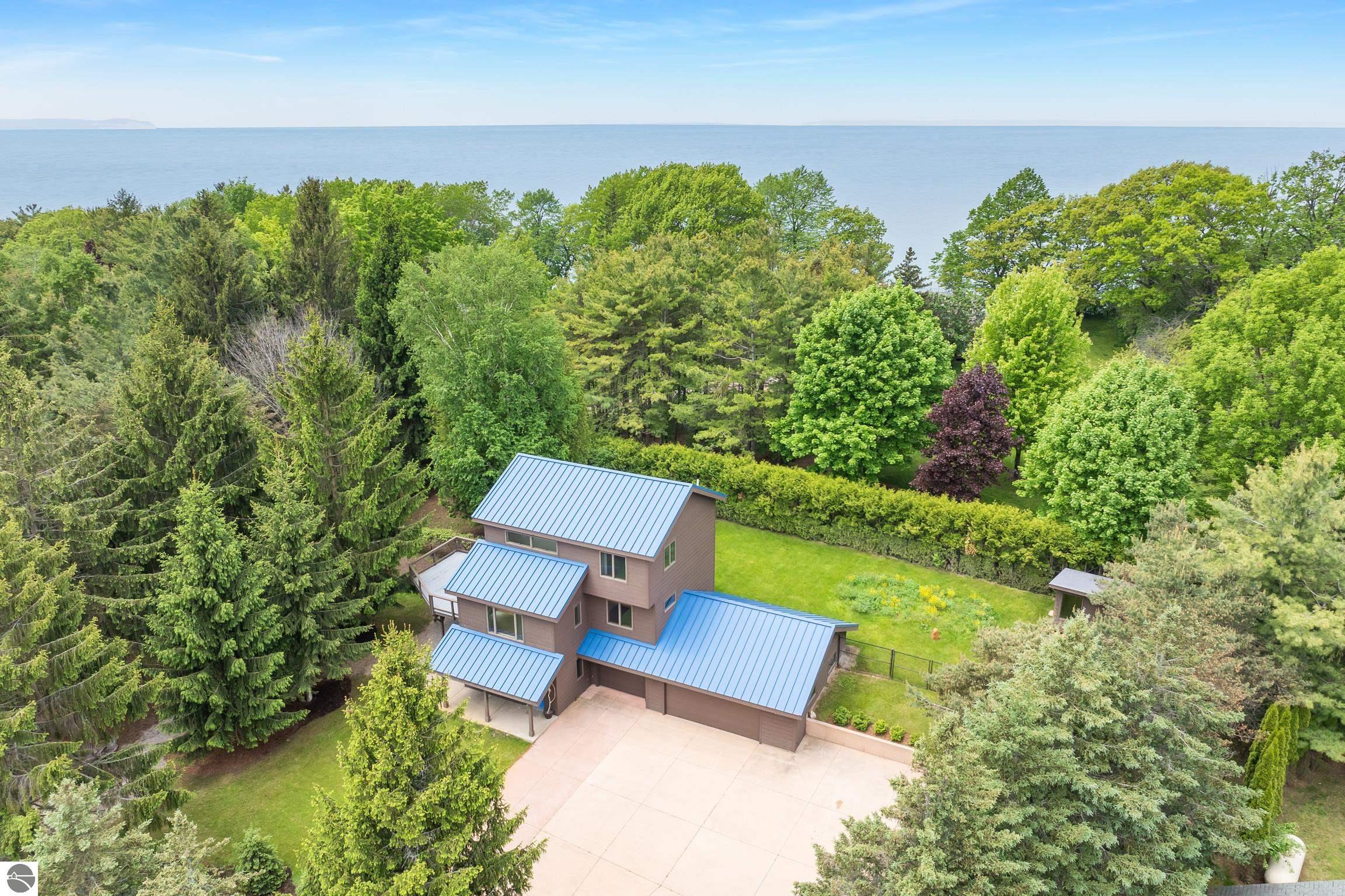 110 W Terrace Lane, Commons, Leland, MI 49654 — Photo 37